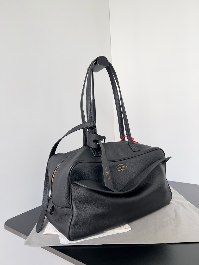 Balenciaga Carrie Small Bowling Bag