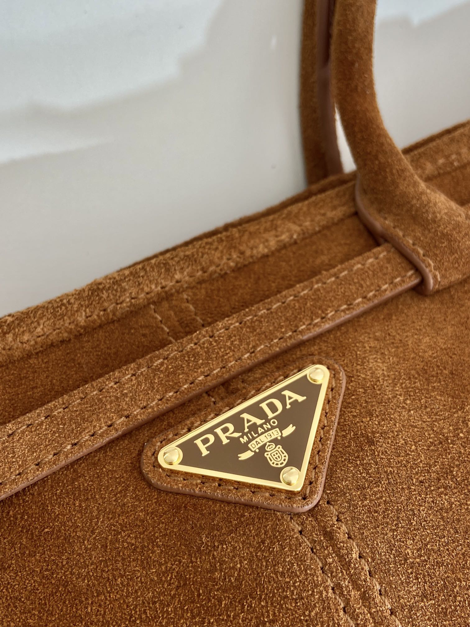 Prada lussolf handbag 1BA426