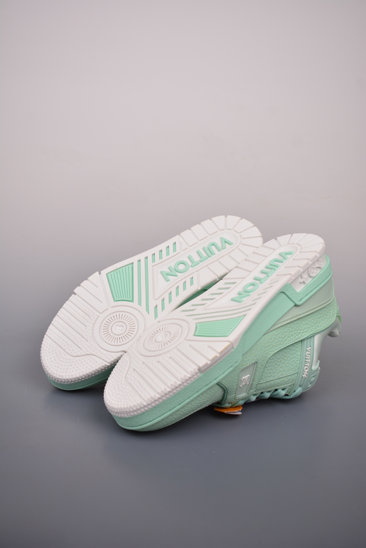 Louis Vuitton Trainer Sneaker Low Vanilla Green Tea White 1ACQ80