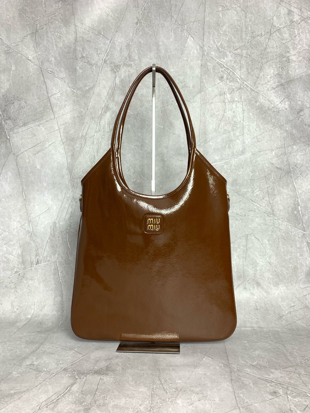Miu Miu hobo tote 5BG231