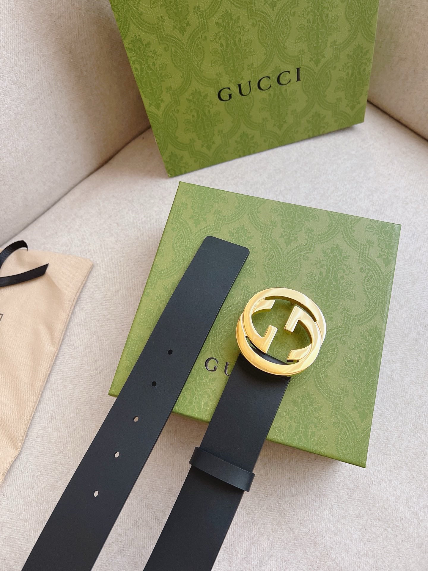 Gucci Interlocking Double G Buckle Leather Belt 4.0cm Width