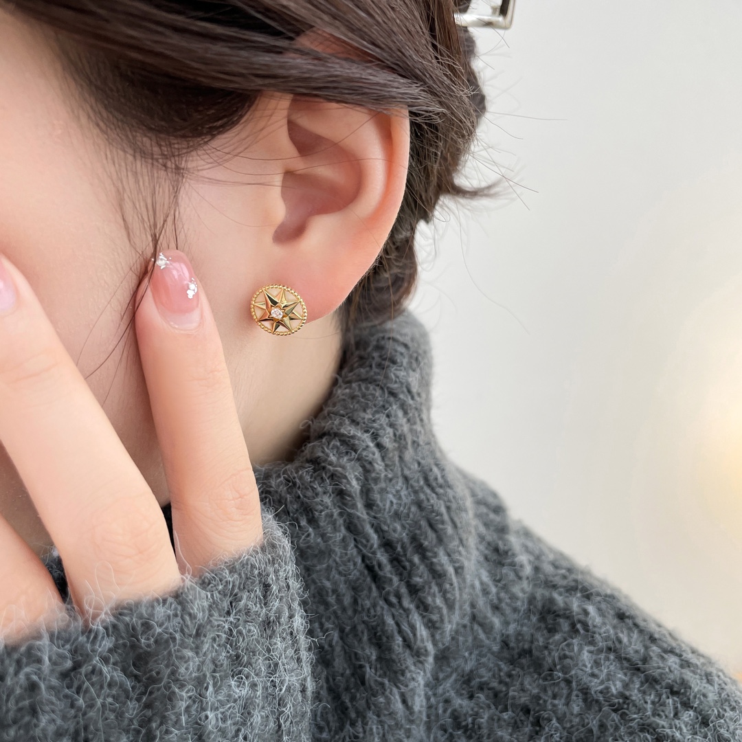Dior eight-pointed star compass earrings