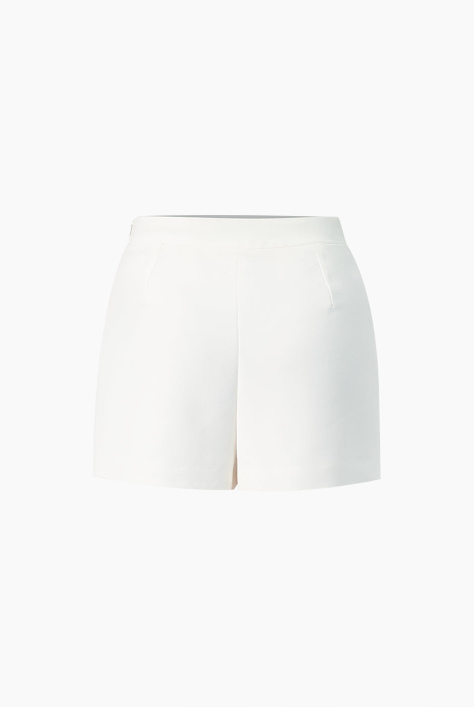 Short sastreado en color blanco