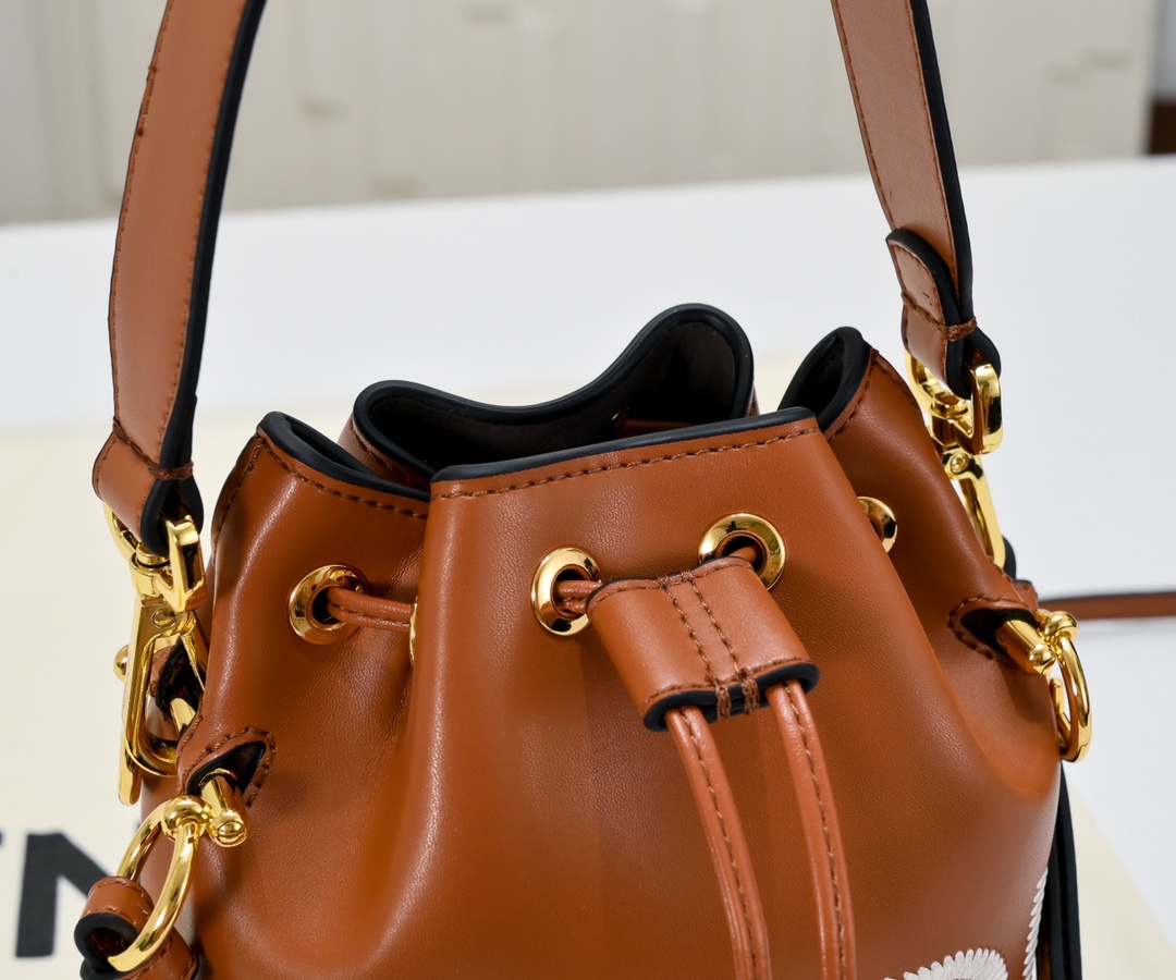 FENDI Roma series Mon Tresor small bucket bag 4405