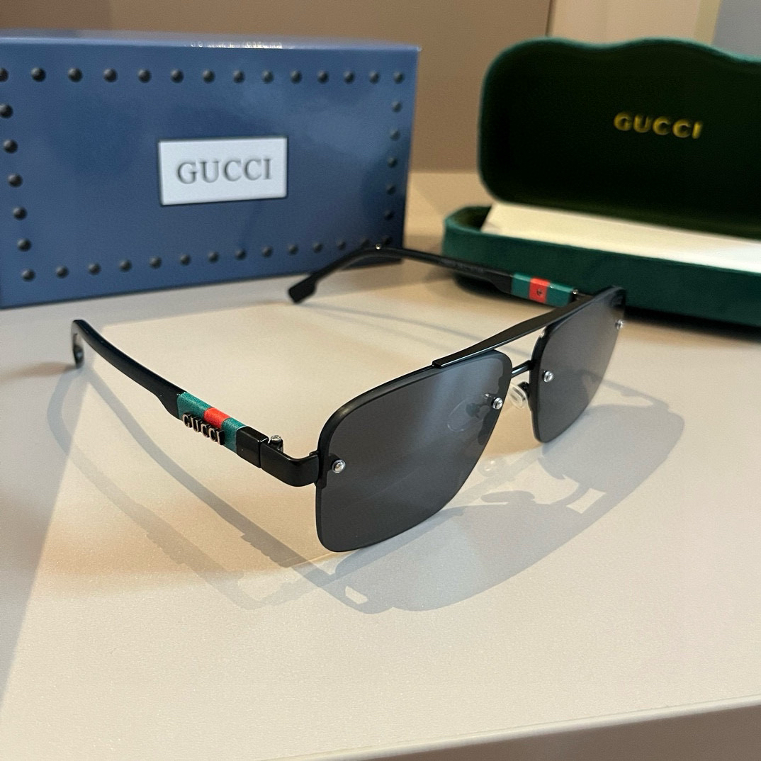 Gucci Square Frame Sunglasses