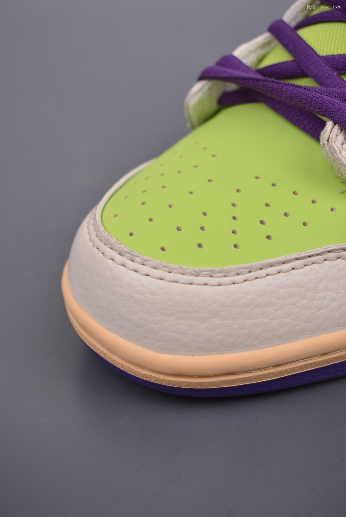 BUZZ LIGHTYEAR x NIKE DUNK LOW  sneakers