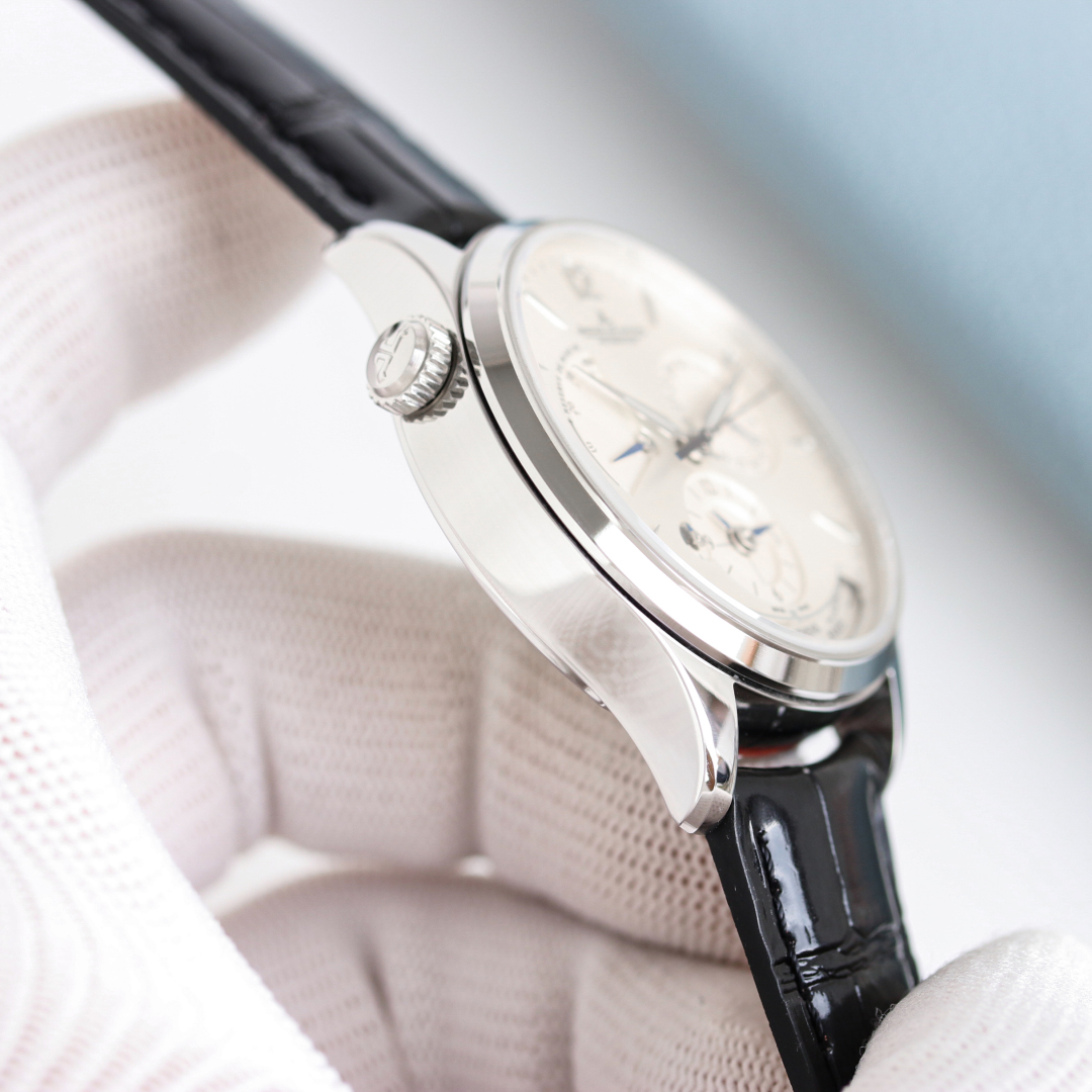 Jaeger-LeCoultre Master Geographer Q1428421
