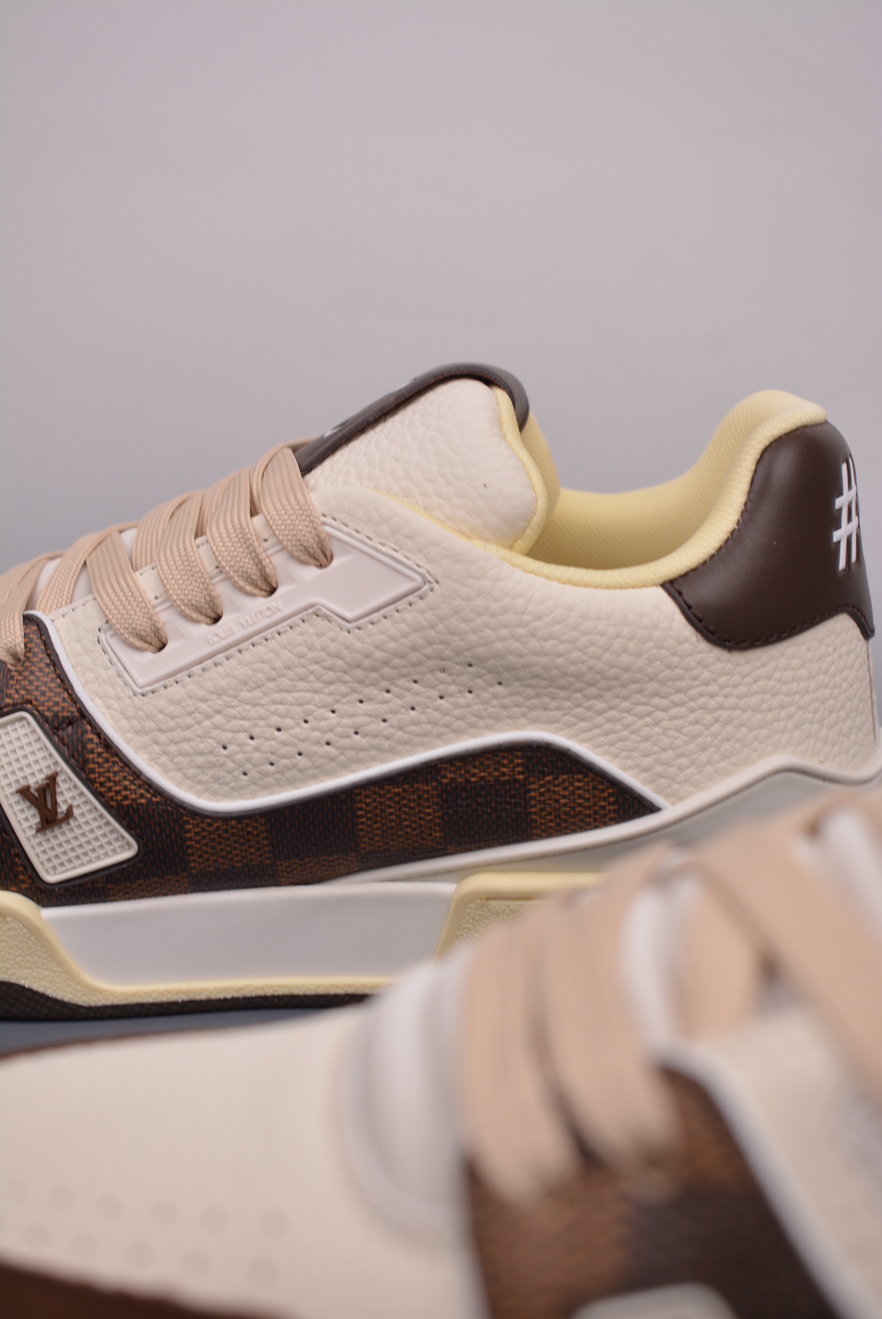 Louis Vuitton Trainer Sneaker Low Beige Dark Brown Plaid 1ACV5R