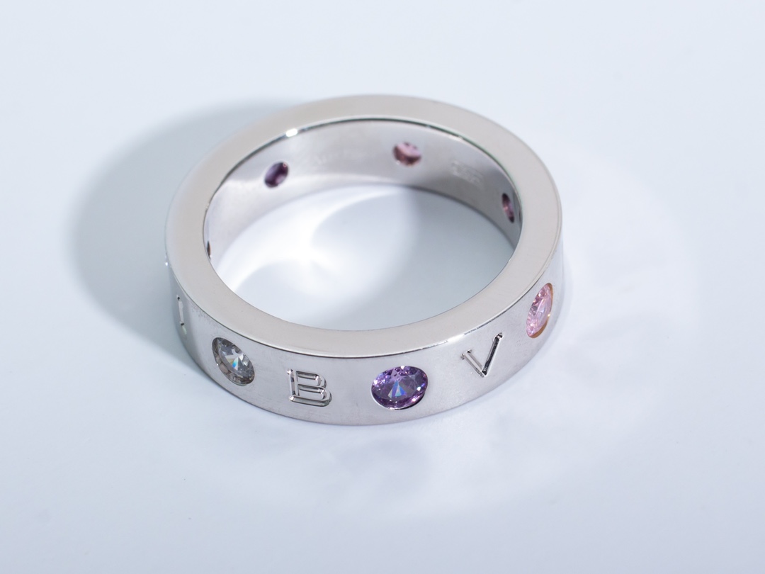 Bulgari logo diamond ring