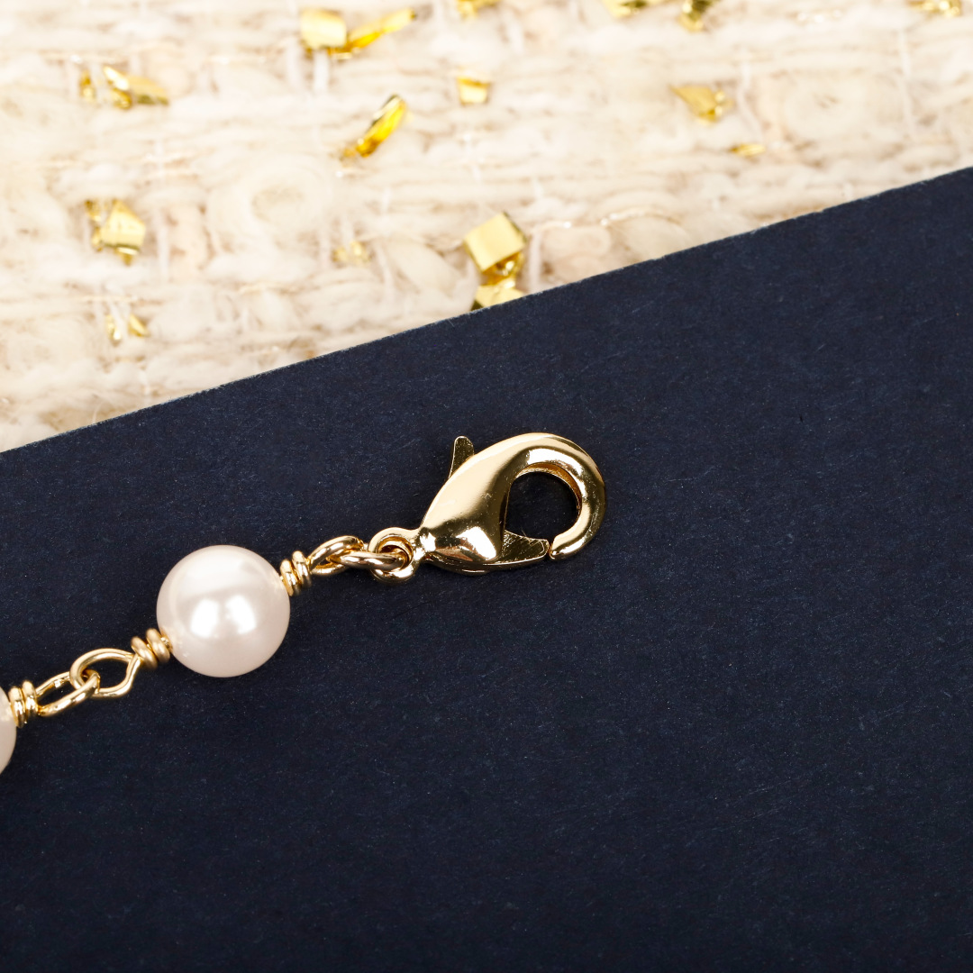 Dior Hollow Butterfly Pearl Necklace