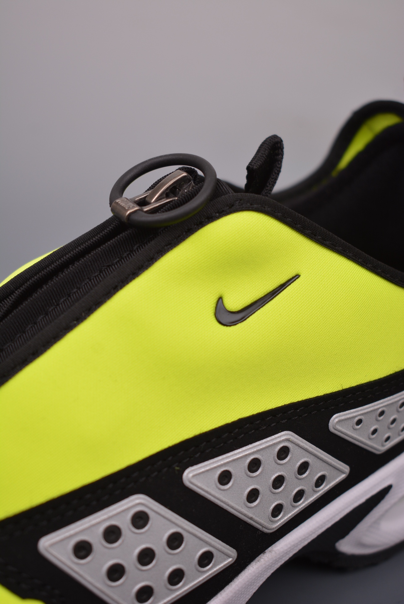 Nike Wmns Air Max SNDR Sunder Highlighter Green FZ2068-700