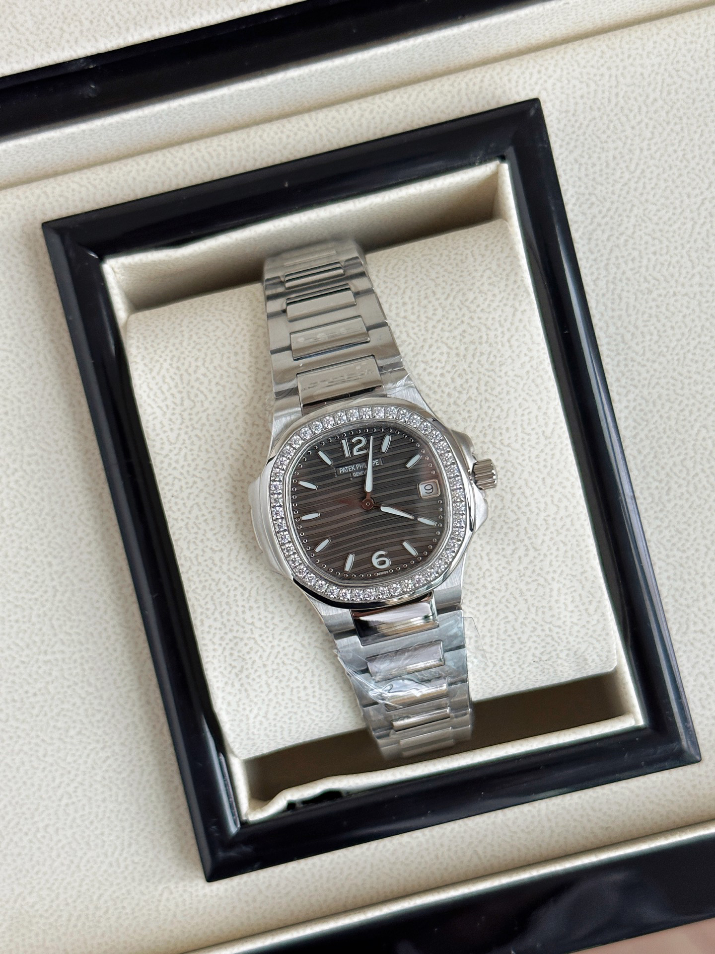 Patek Philippe PP Nautilus 7010 Series