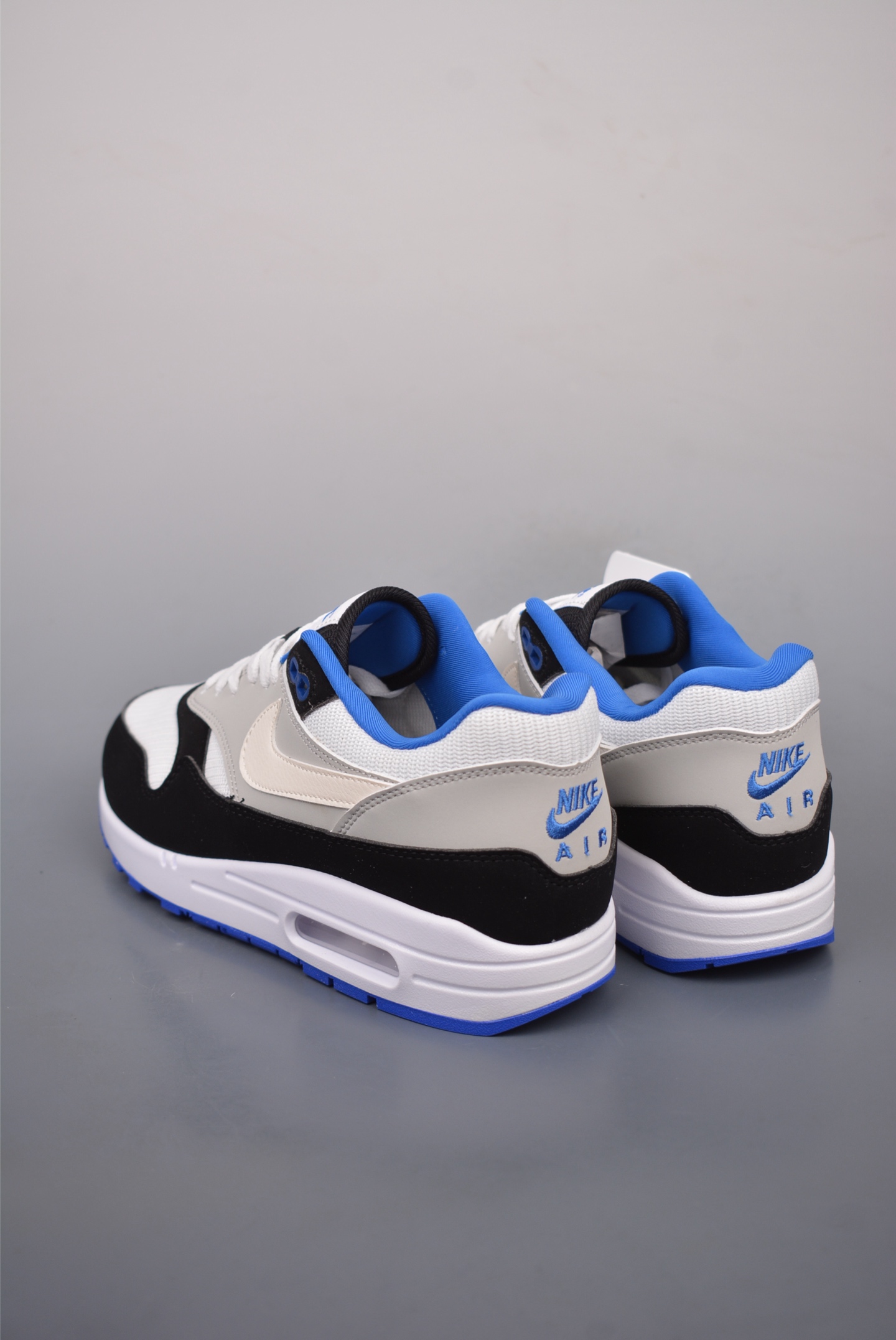 Nike Air Max 1'87 running shoes white, gray, black and blue 875855-001