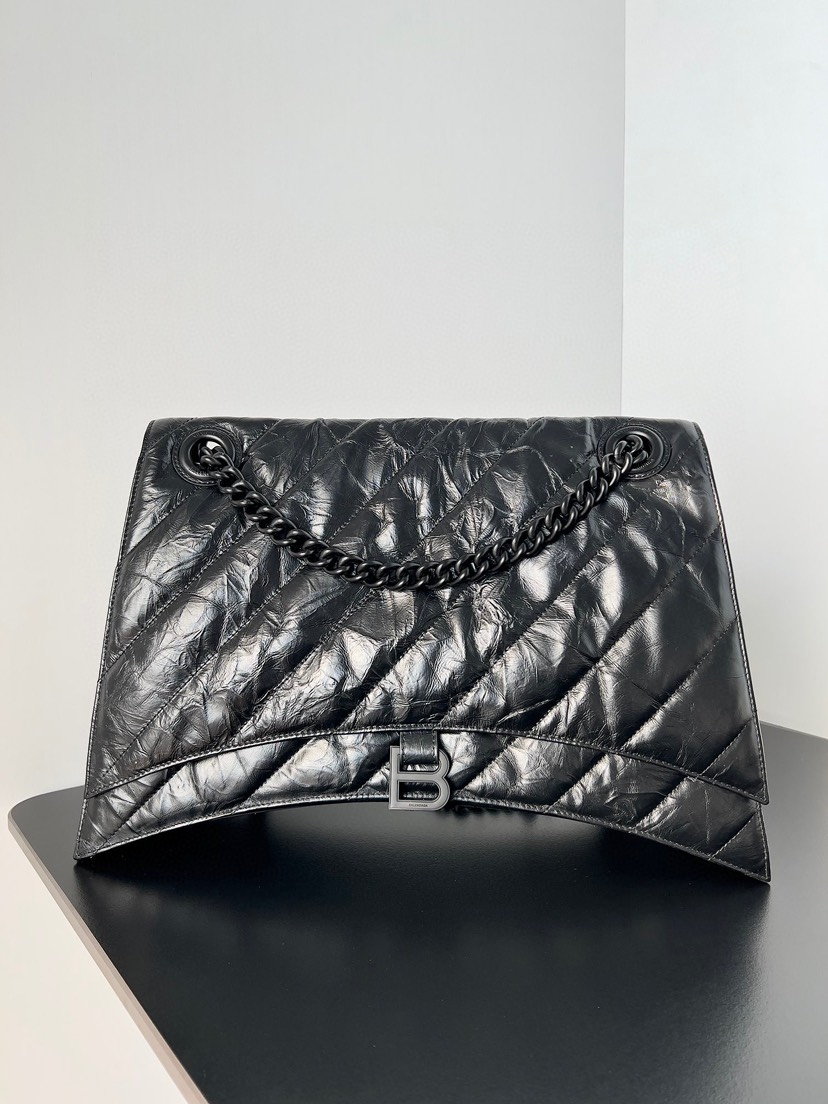 Balenciaga crush bag 92885