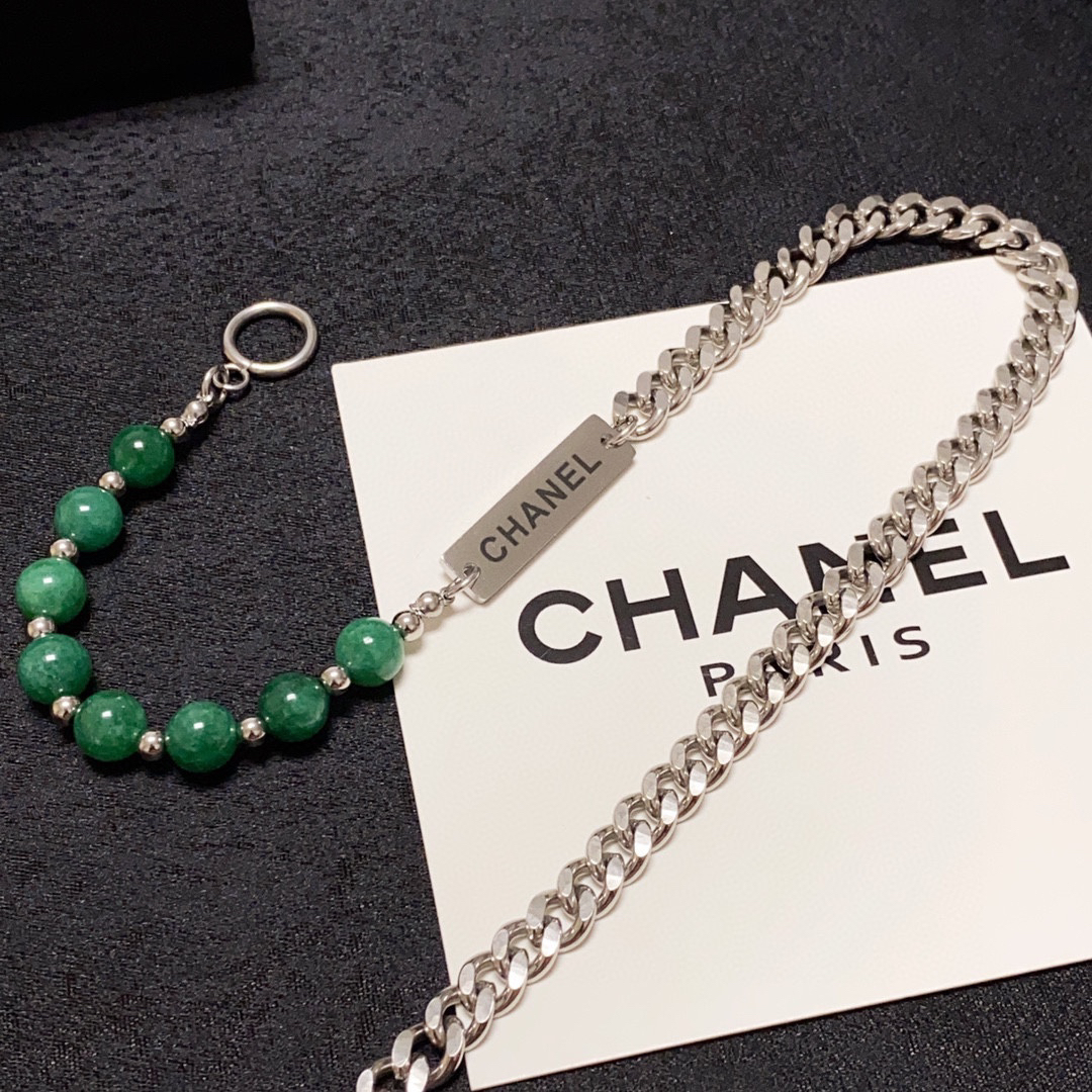 Chanel New Natural Green Chalcedony Necklace