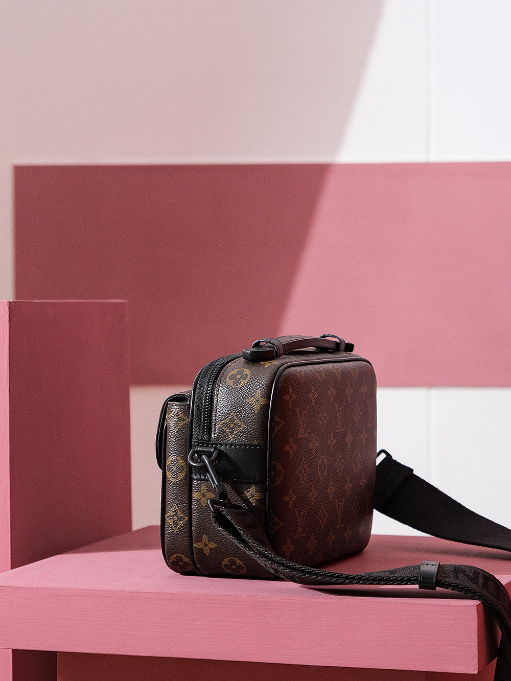 Louis Vuitton S LOCK messenger bag M45806