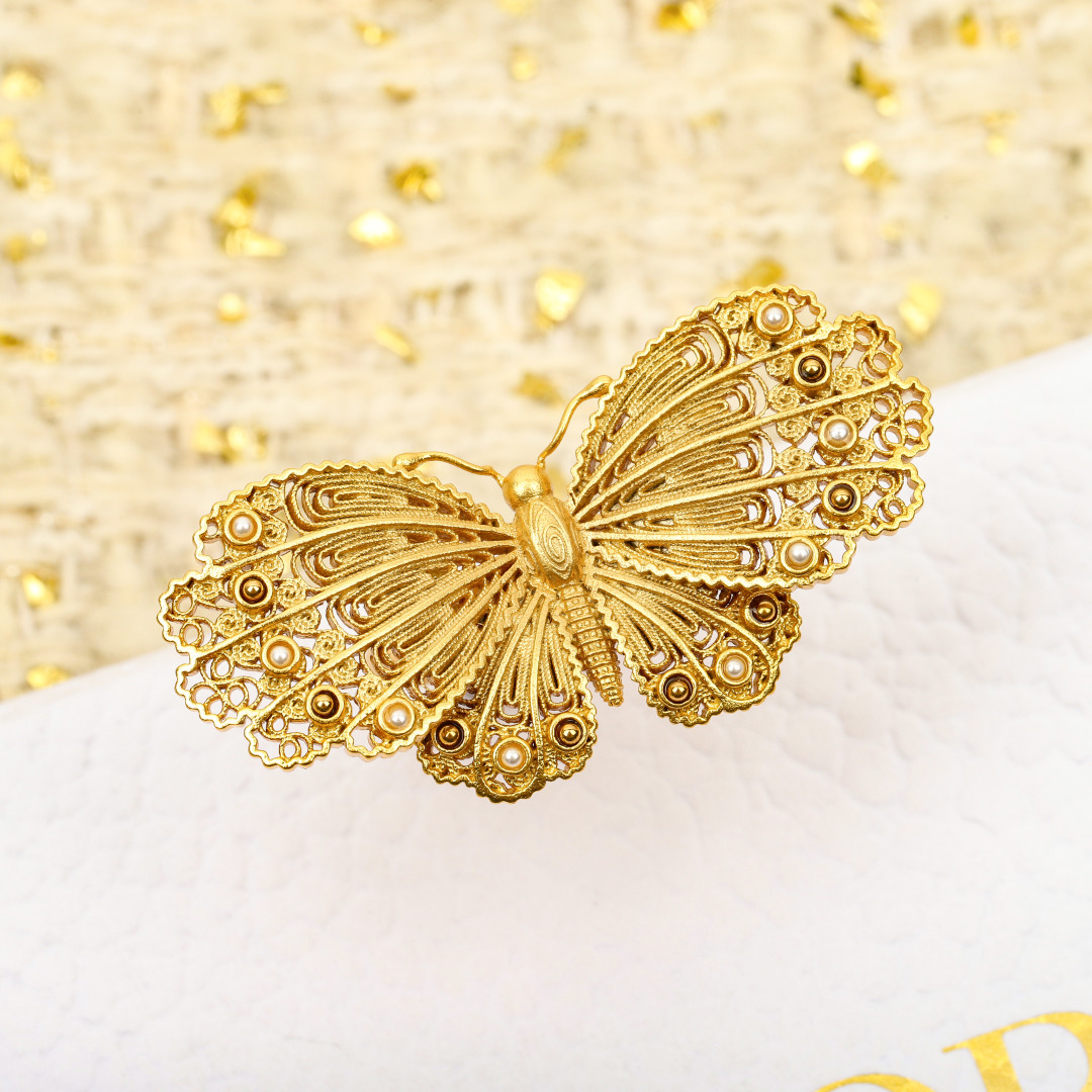 Dior Bow Pearl Ring