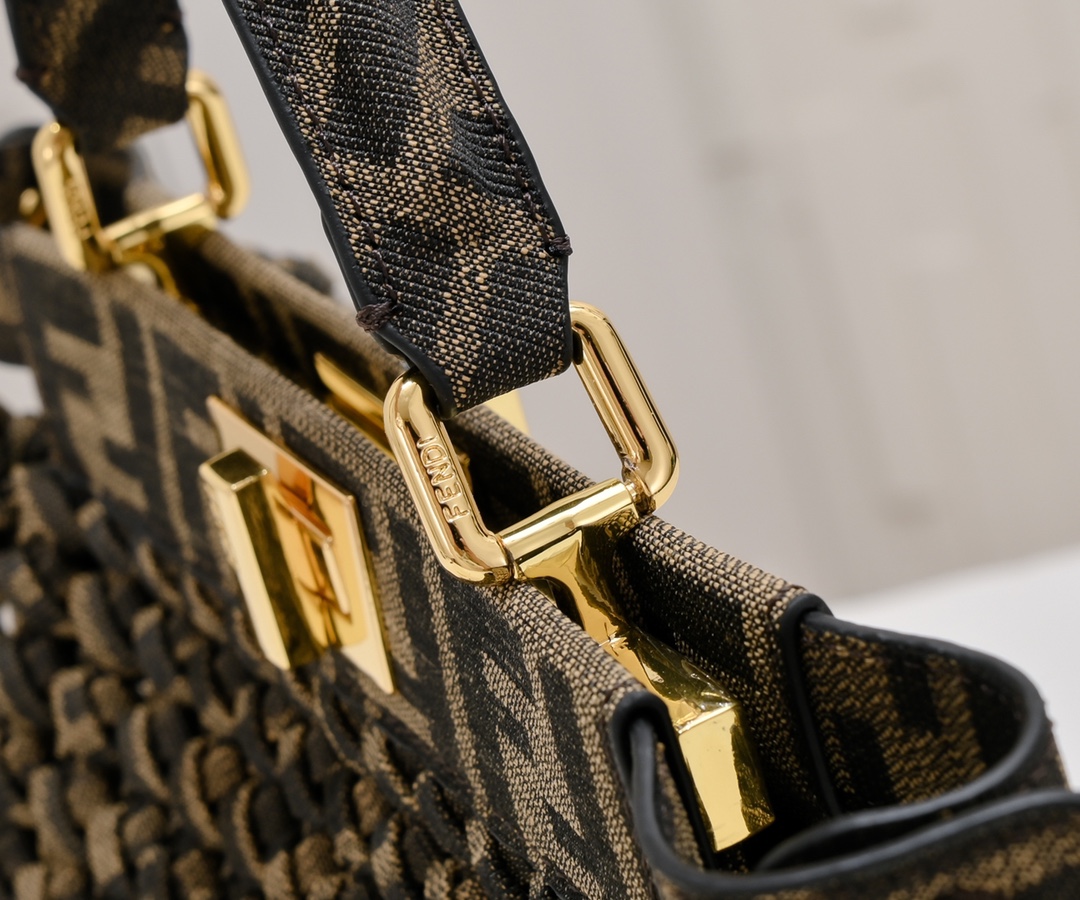 FENDI ekaboo classic handbag 4406