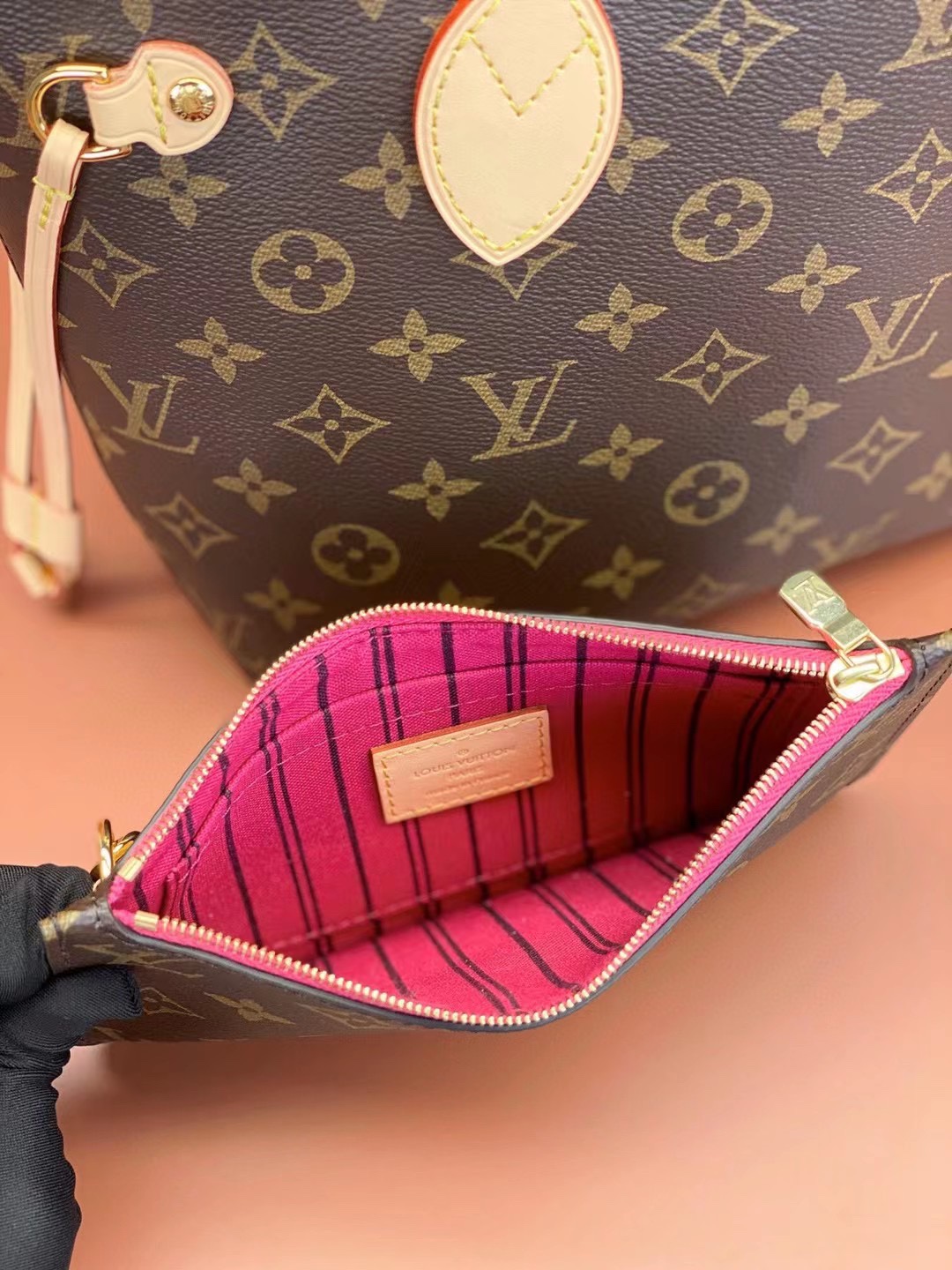 Louis Vuitton NEVERFULL Mini Bag M46979
