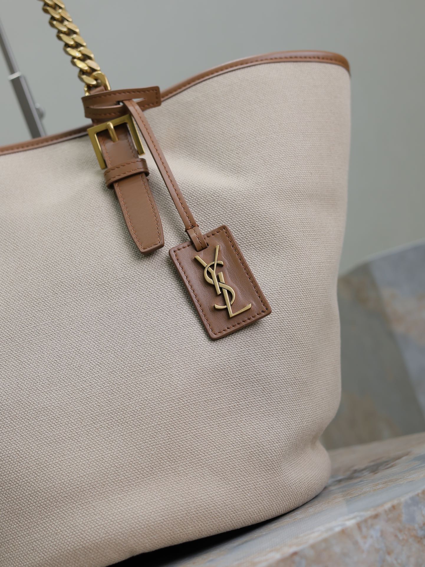 Yves Saint Laurent Cabas Bag 791303