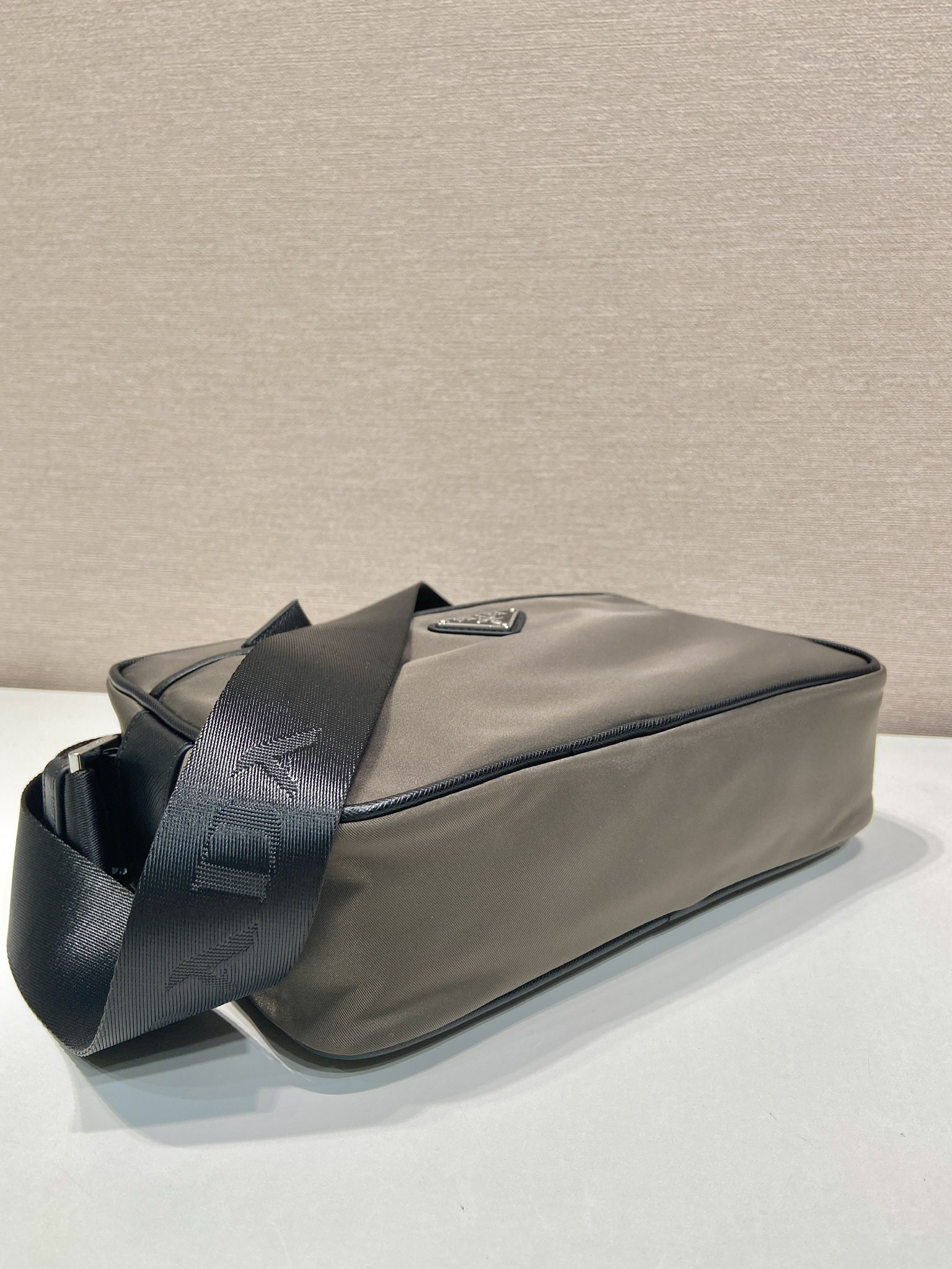 Prada Messenger Bag 2VH048
