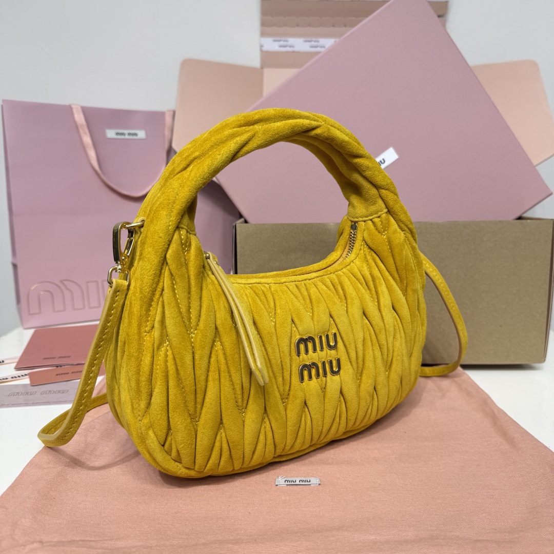 Miu Miu Miu Wander suede leather handbag 5BC125