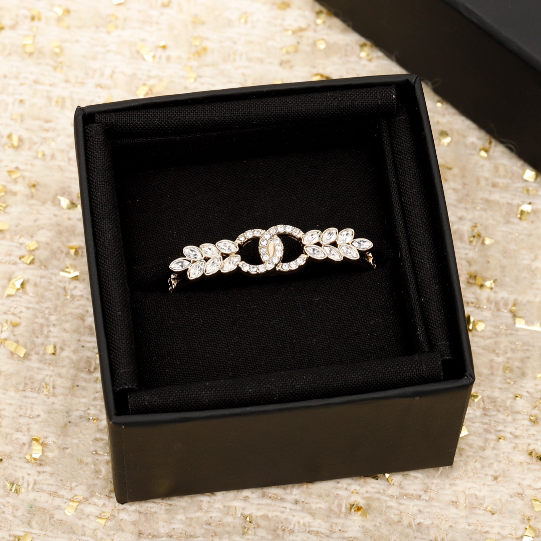 Chanel wheat ear double C ring