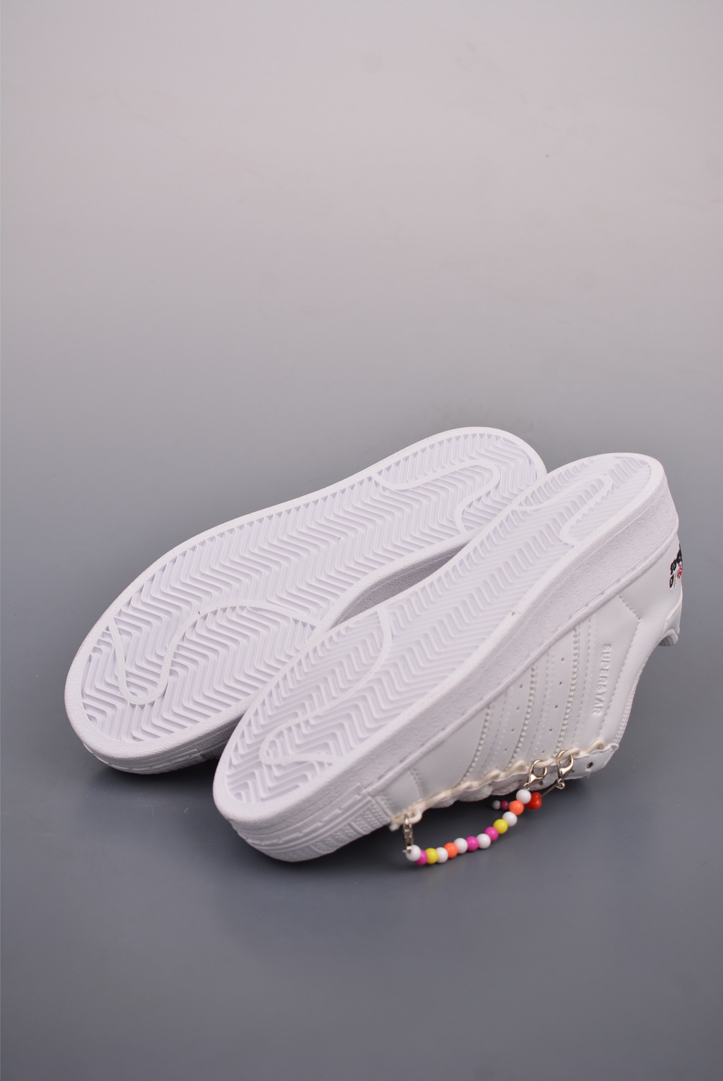 Adidas Originals Superstar Whit Black Beaded HP7828