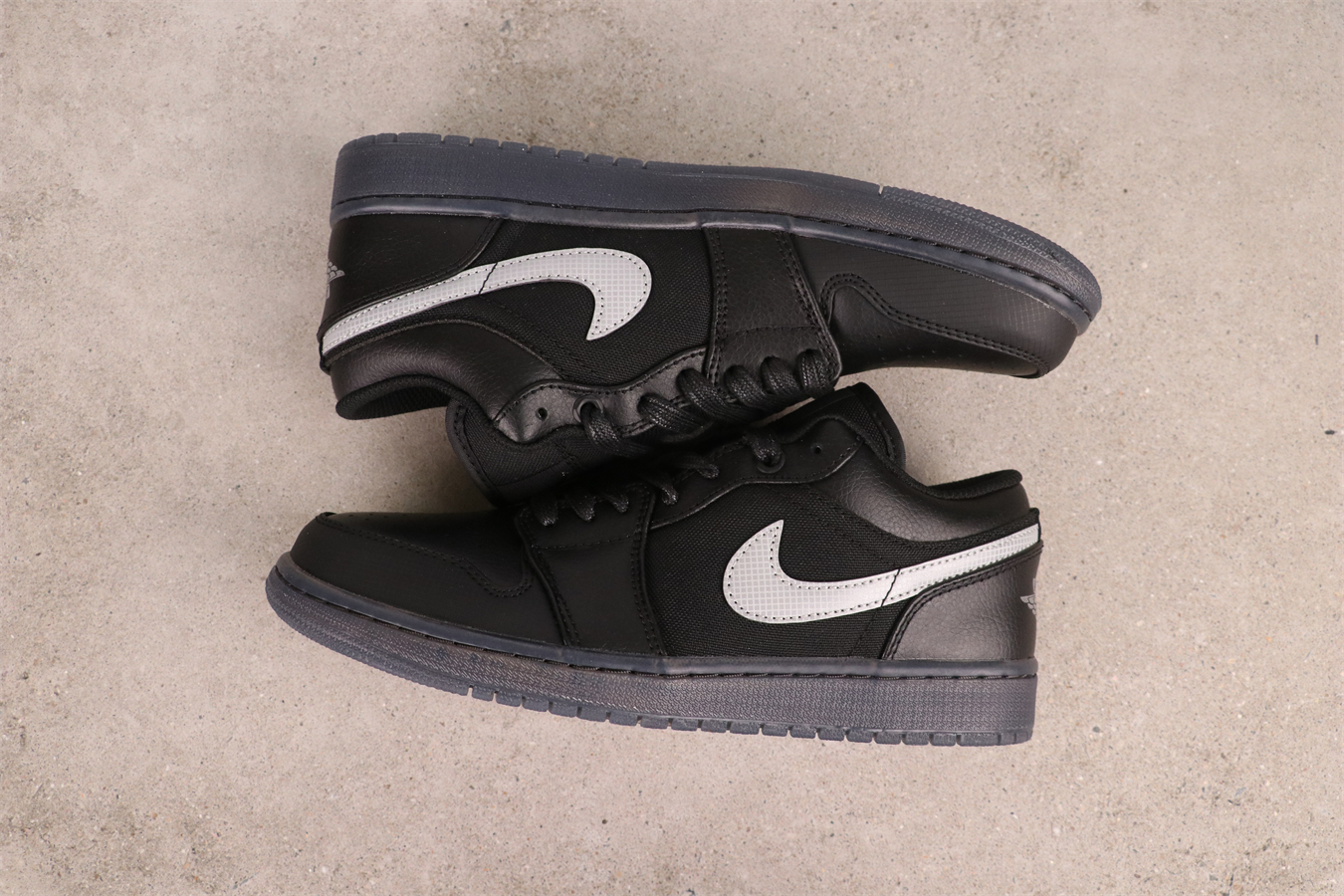 Air Jordan 1 Low Dark Gum Soles HV5968-001