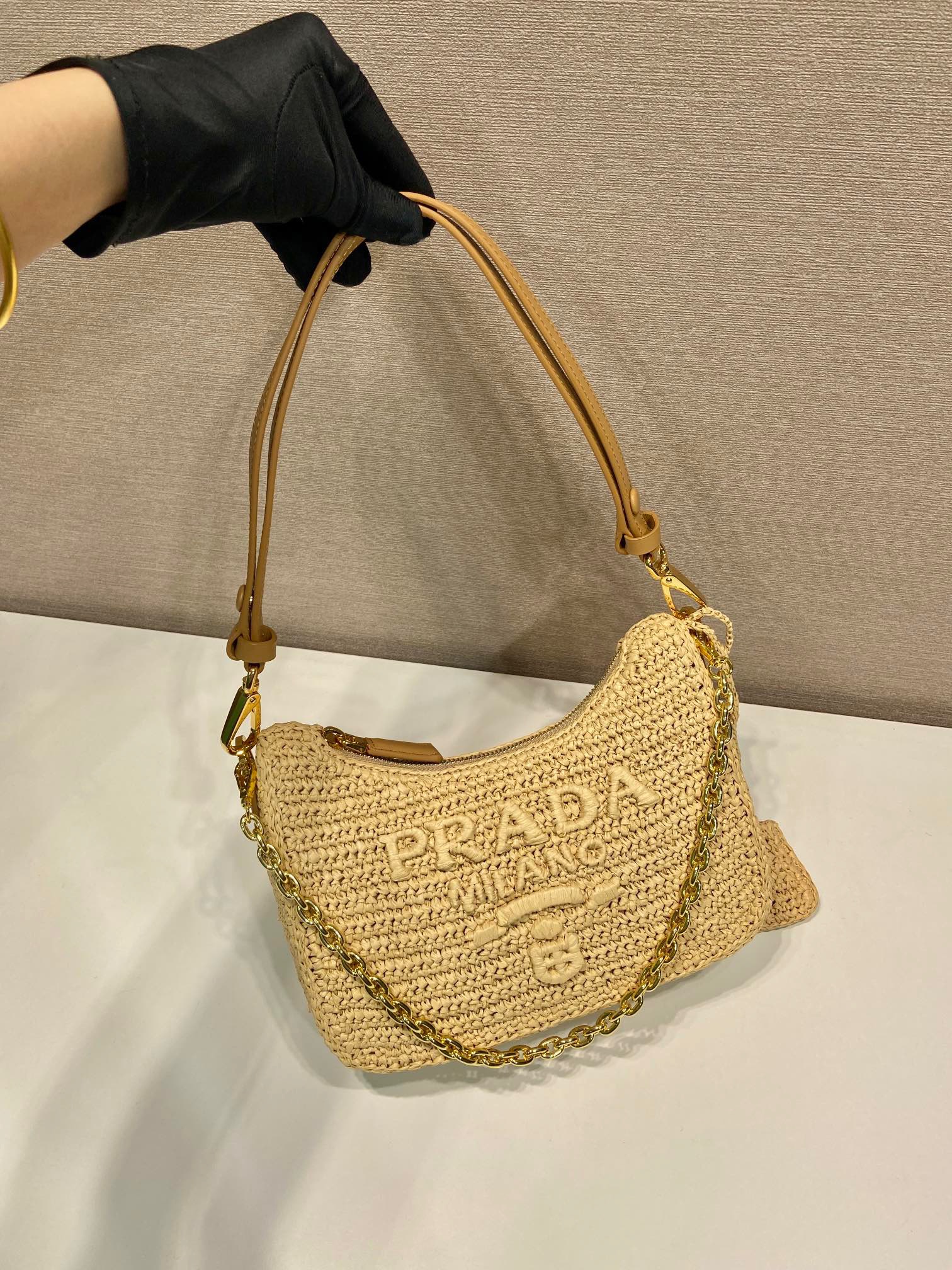 Prada Hand-woven Hobo Underarm Bag 1BC204B