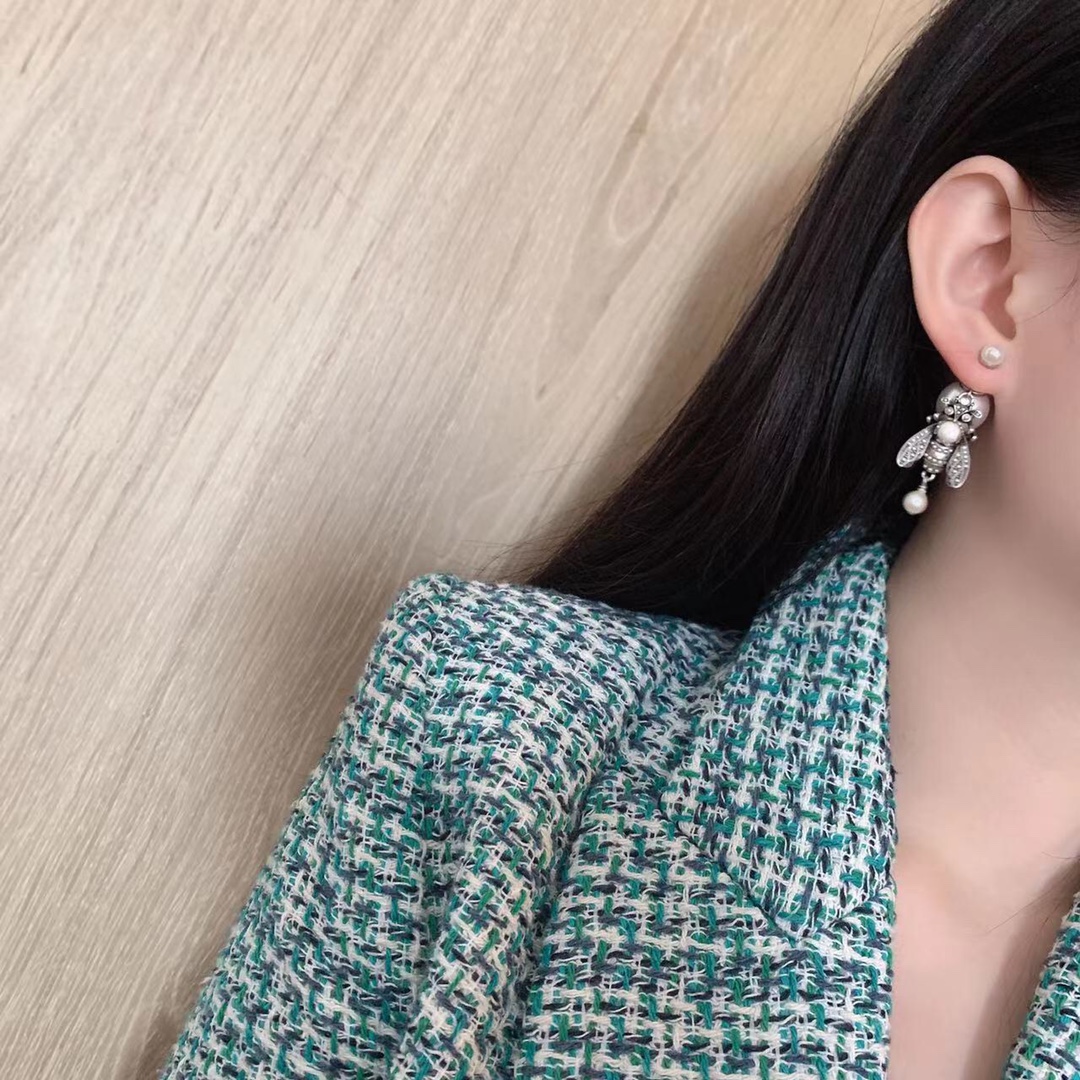Dior Bee Letter Earrings