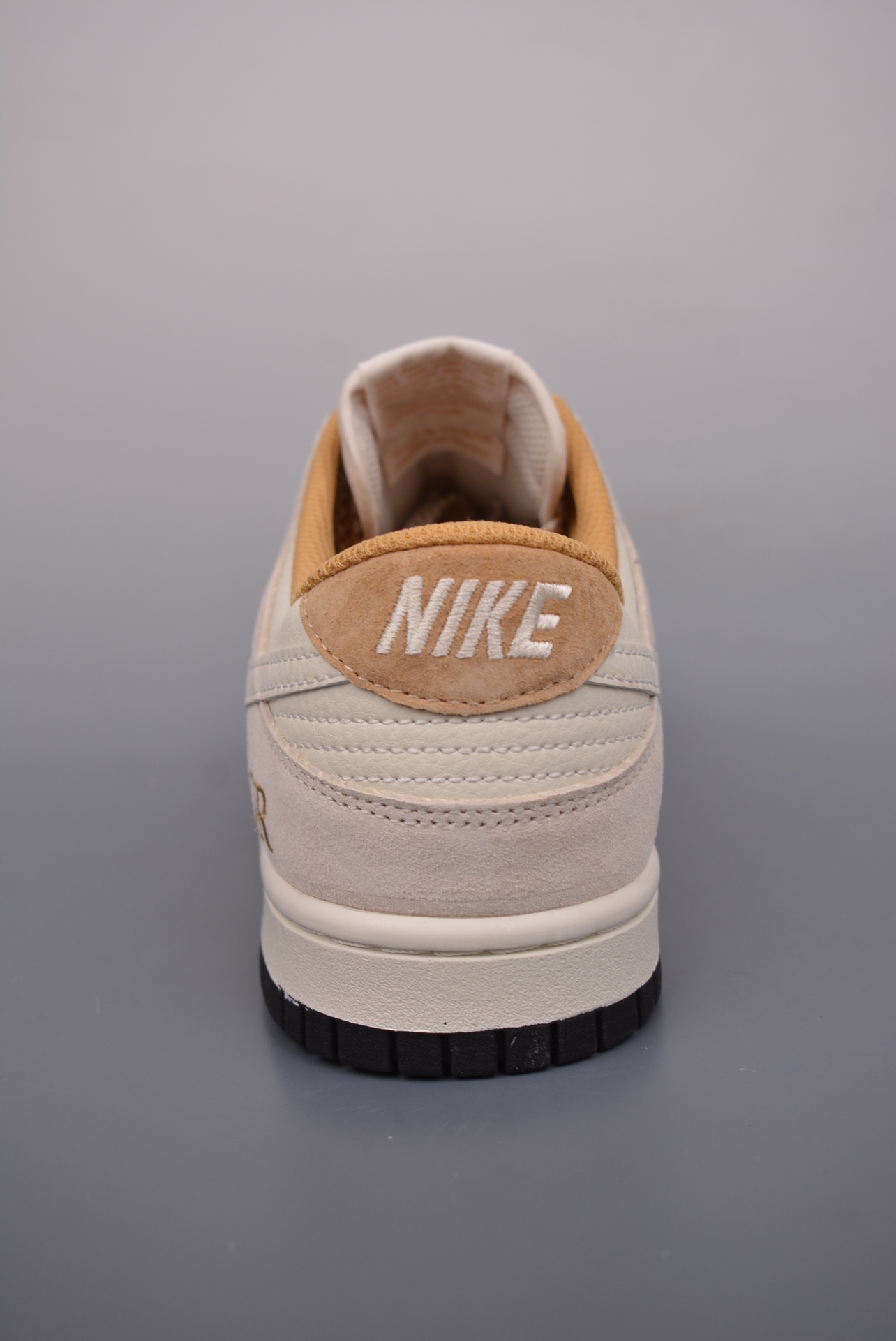 Dior x Nike SB Dunk Low Dior Off-White Khaki DIOR Embroidery DJ2024-066