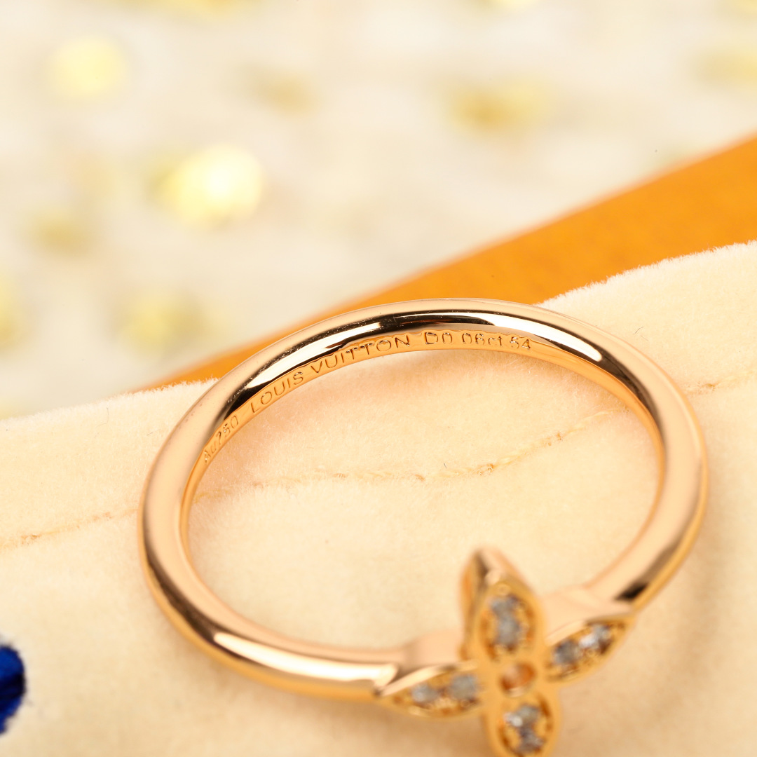 Louis Vuitton STAR BLOSSOM four-leaf clover diamond ring
