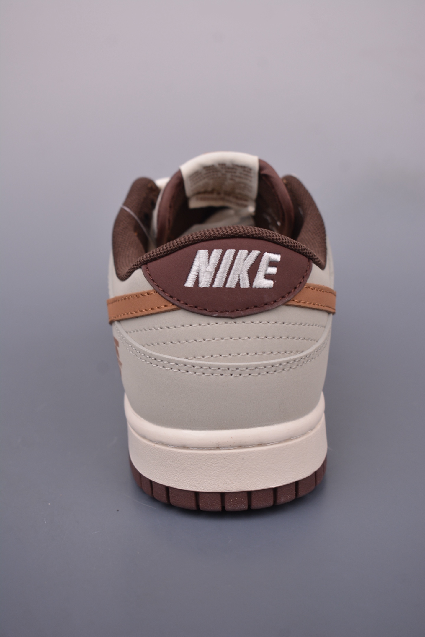 BURBERRY x Nike SB Dunk Low 