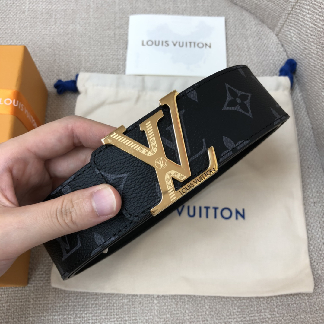 Louis Vuitton Monogram Calfskin Men's Belt 4CM Width