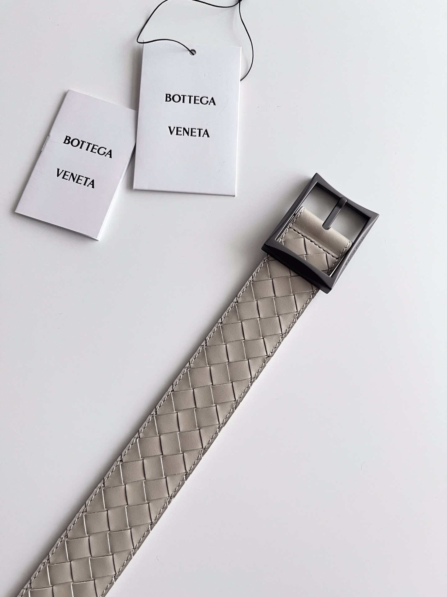 Bottega Veneta intreccio woven cowhide double-sided waistband with a width of 3.5cm
