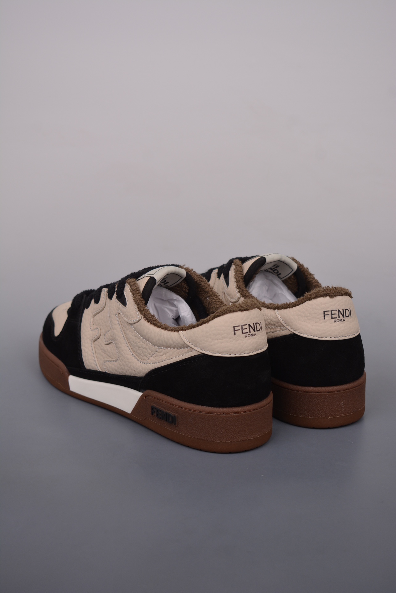 Fendi Match Sneaker Low Velcro Leather Off-White Black 7E1493AHH2F1FZB