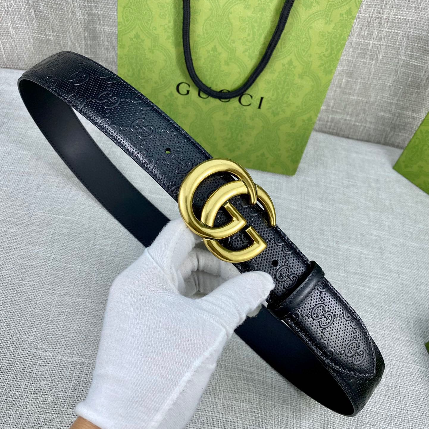 Gucci black embossed leather belt width 4.0CM