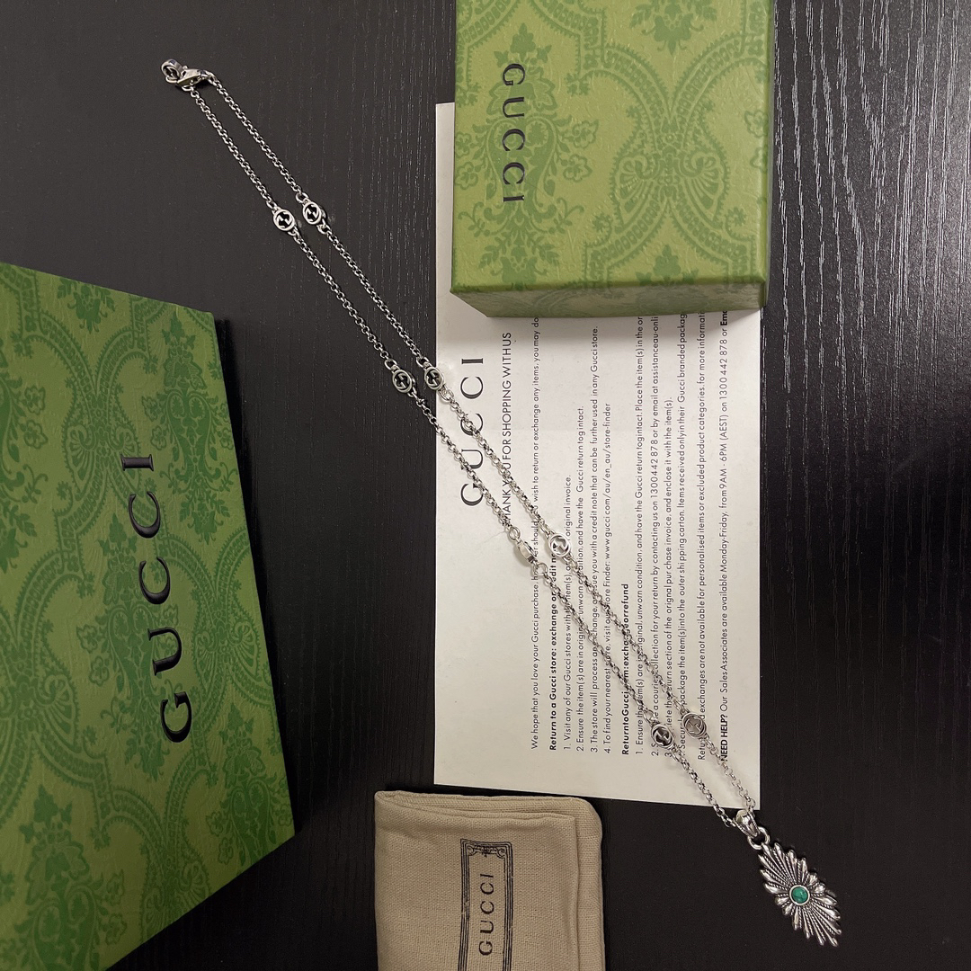 Gucci GG Sunflower Vintage Necklace