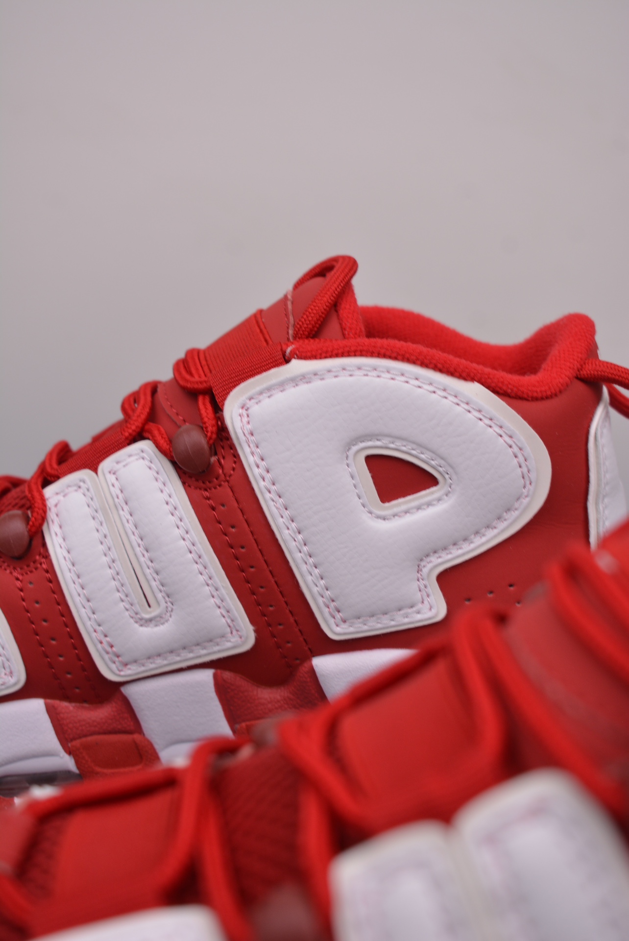Supreme x Nike Air More Uptempo  Red 902290-600