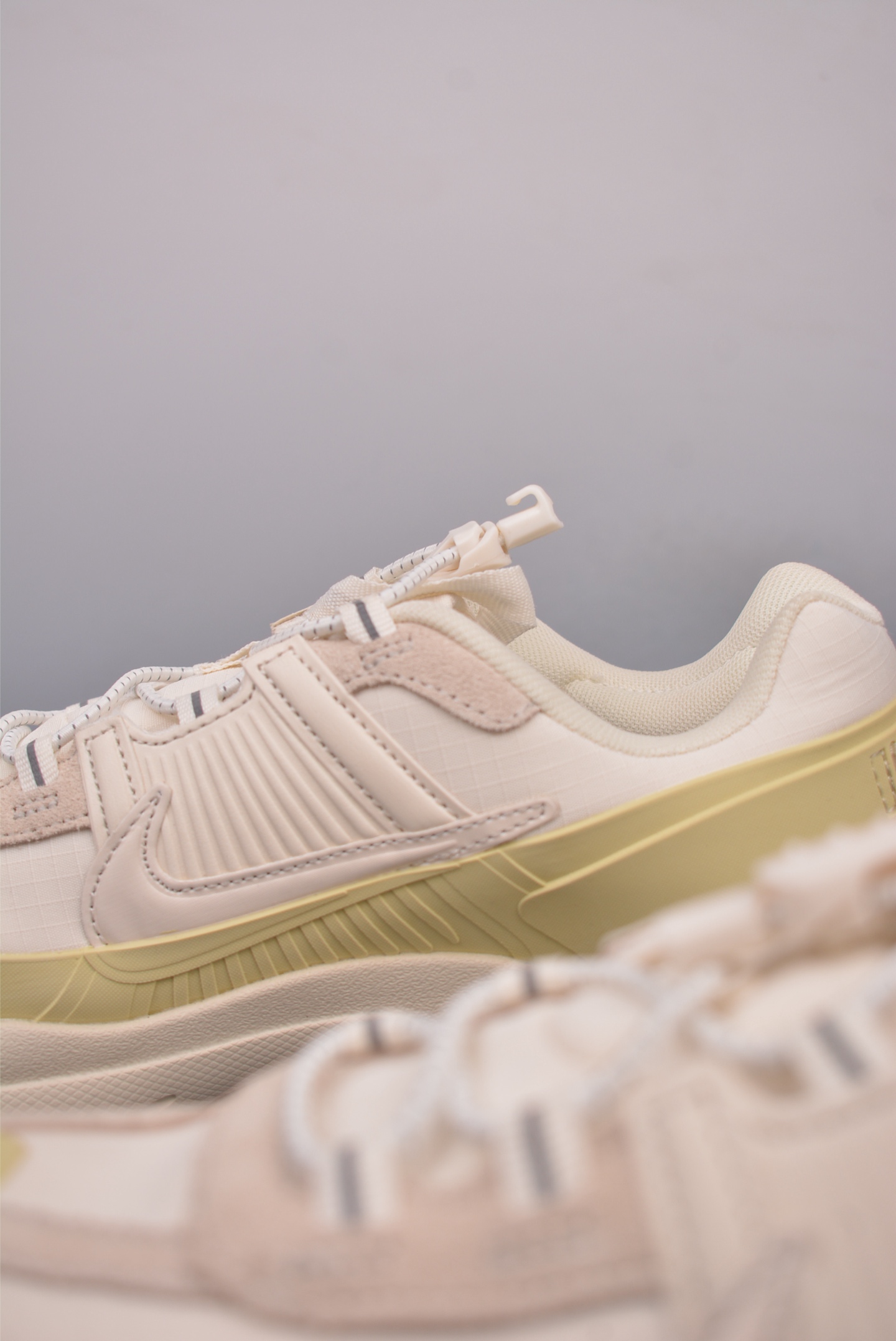 Nike Zoom Vomero 5 RoamPale Ivory Light Khaki FV2295-101