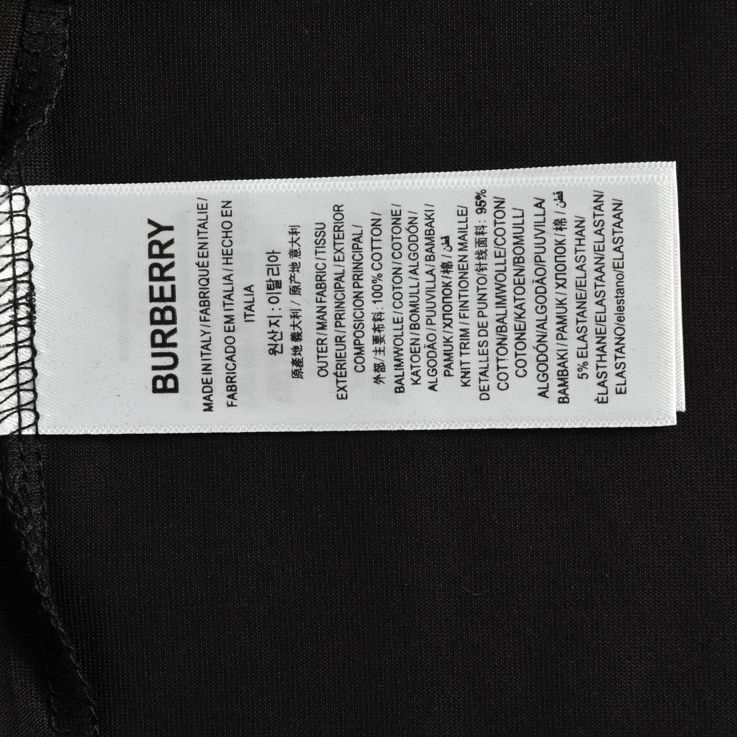 Burberry 25ss Warhorse Embroidered Back Pocket Print Shorts
