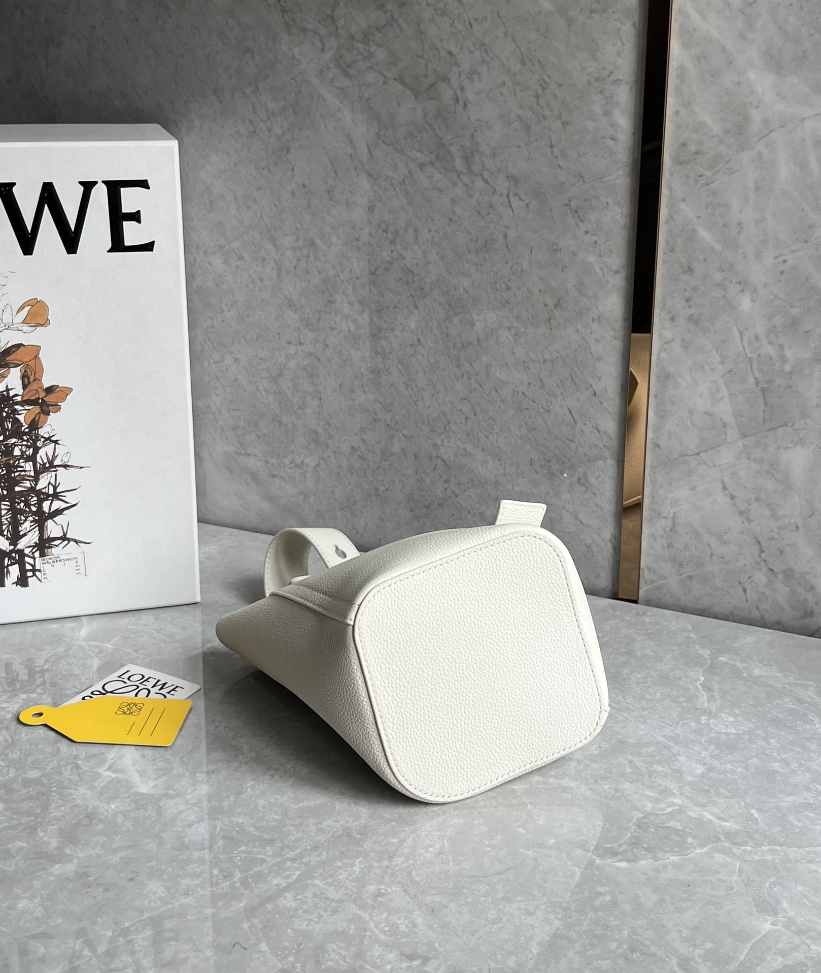 Loewe Pebble mini bucket bag 0705