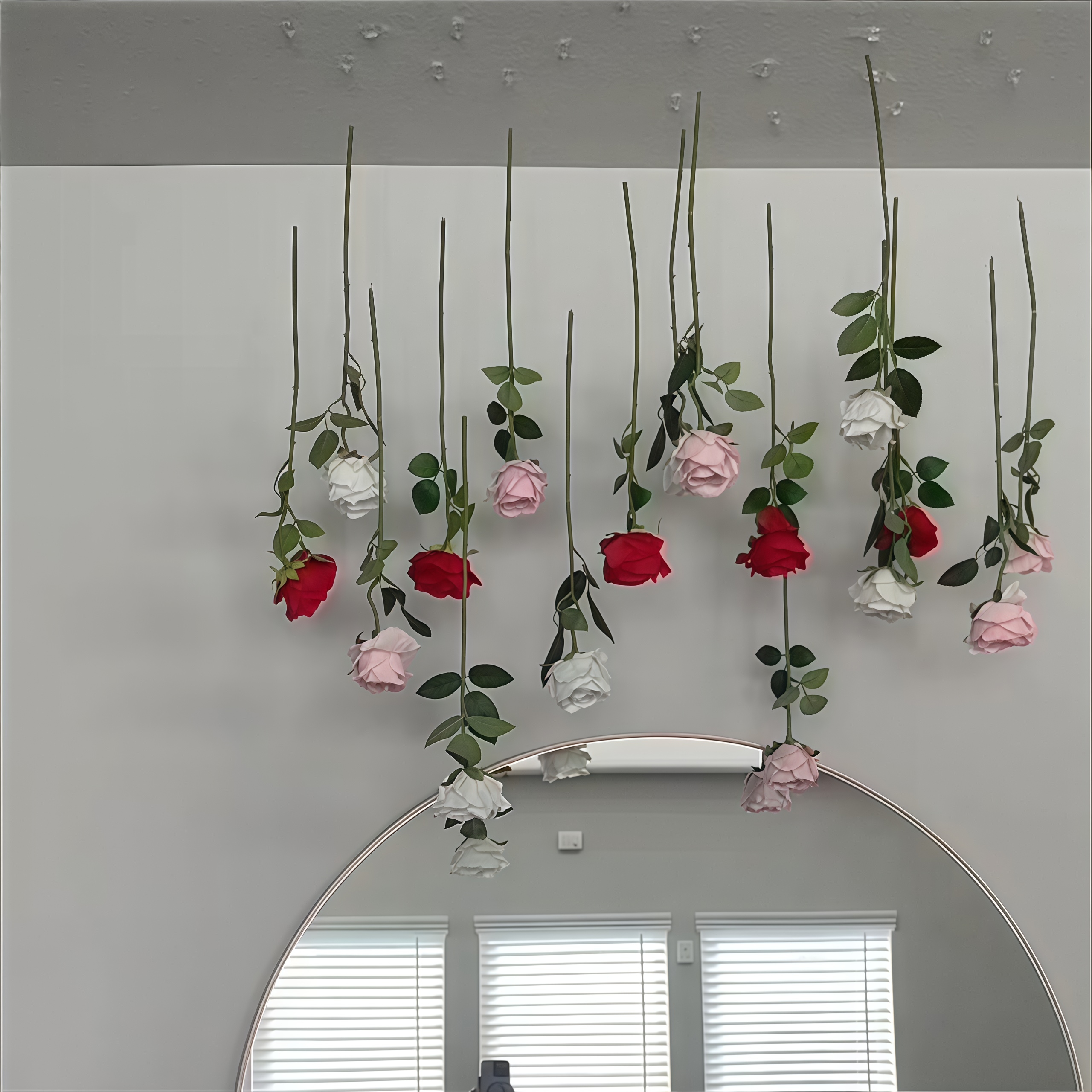 21 Pack Artificial Rose Decorating KIT for Valentine's Day Decoration