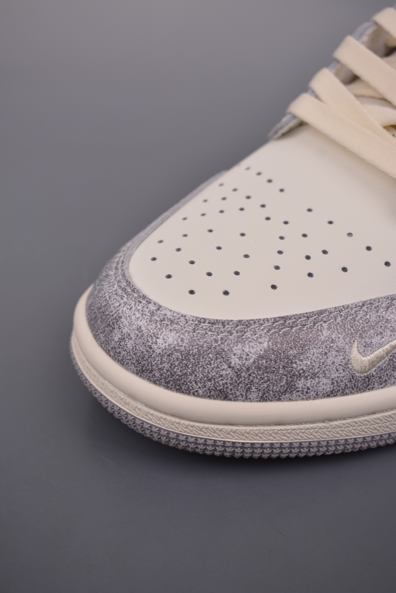 The North Face x Air Jordan 1 Low OG Grey Beige DC2024-023