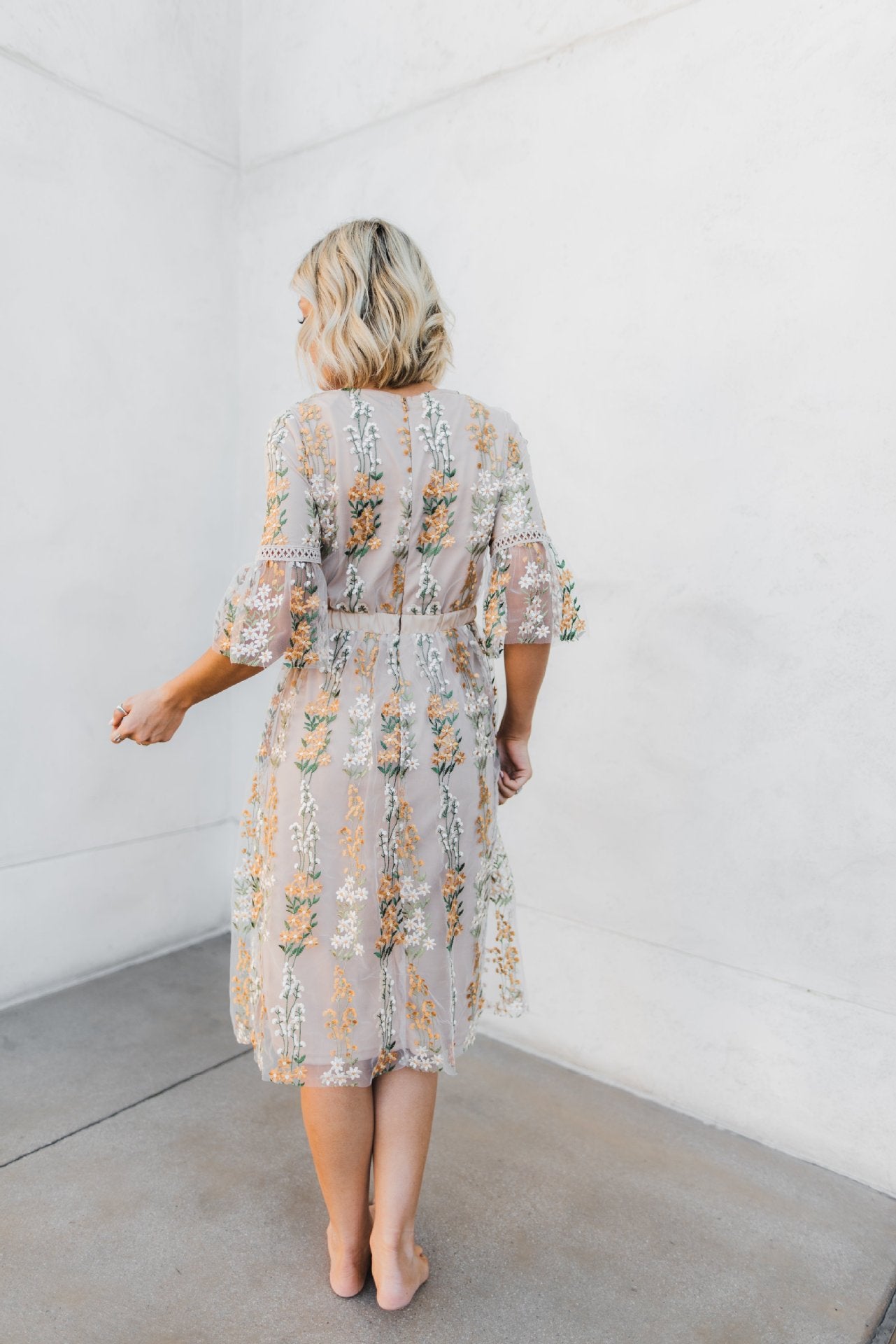 Embroidered Wisteria Flower Mesh High Waist Slim Mid-length Dress