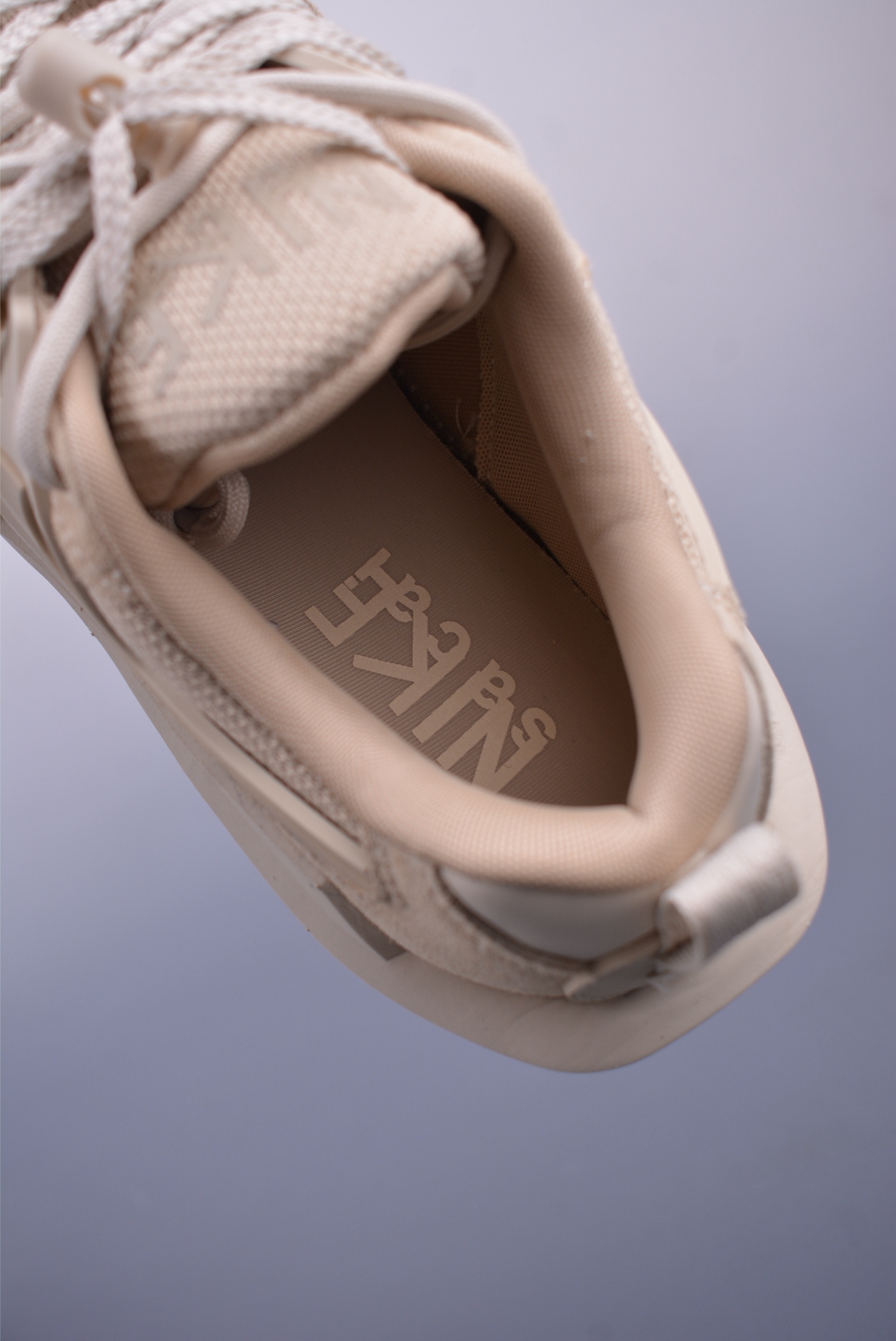 Sacai x NIKE Zegama Dome SP running shoes Khaki Desert Double Hook HQ8618-101