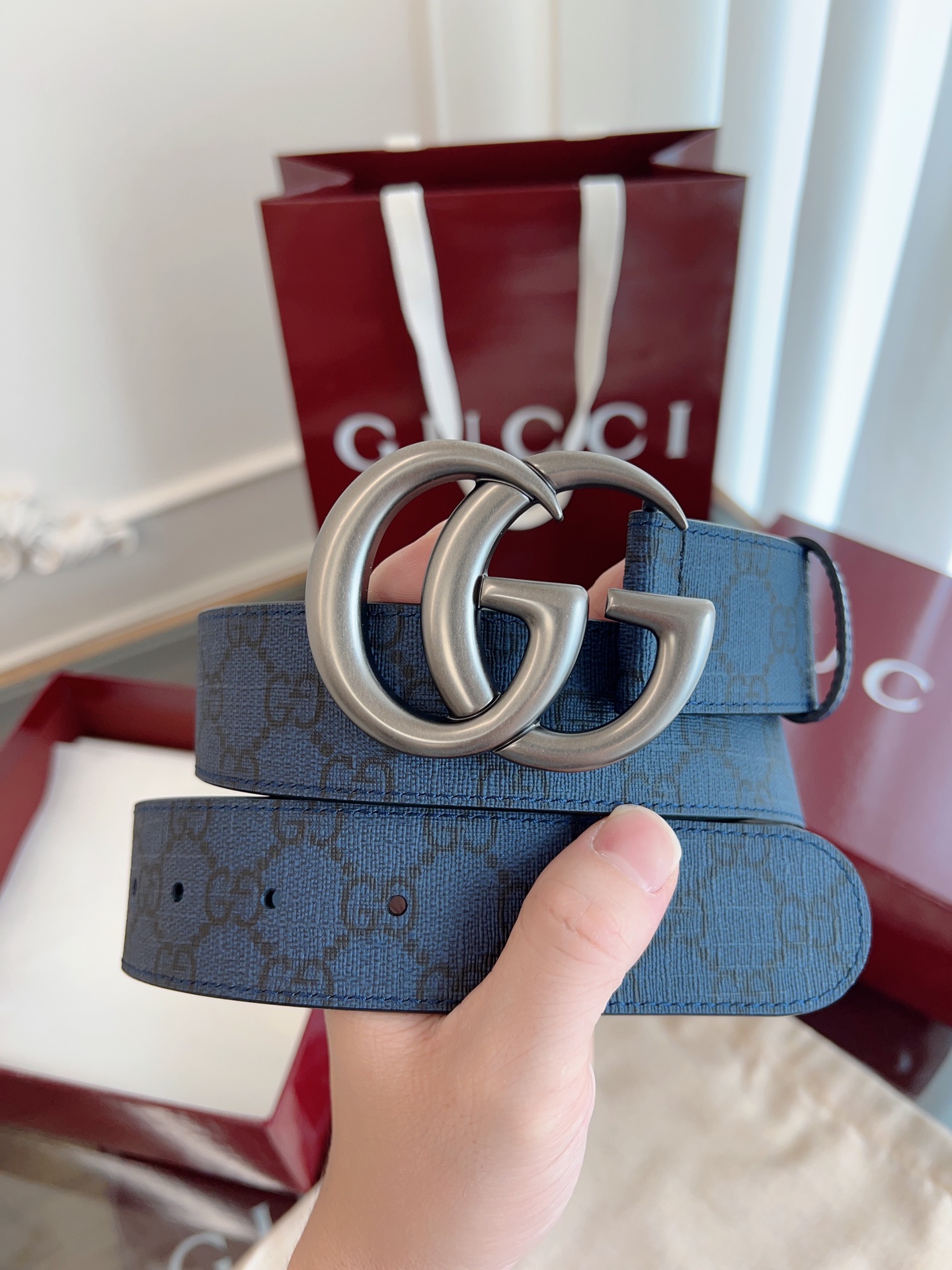 Gucci Double G brass buckle leather belt with a width of 4.0cm