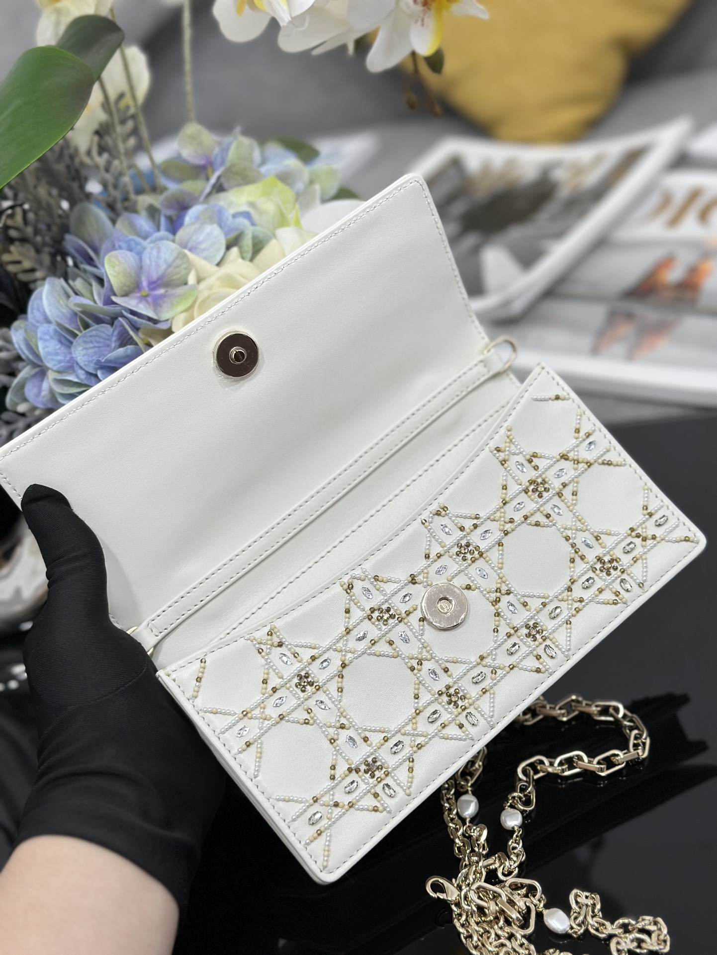 Dior Embroidered Gold Beads Chain Bag M0997
