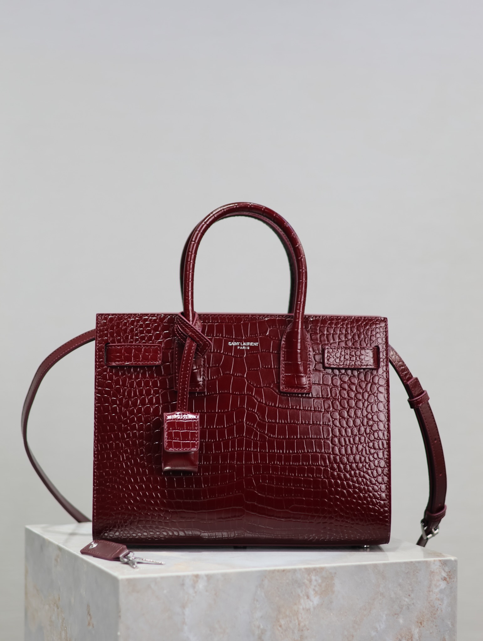 Yves Saint Laurent sac de jour accordion bag 421863